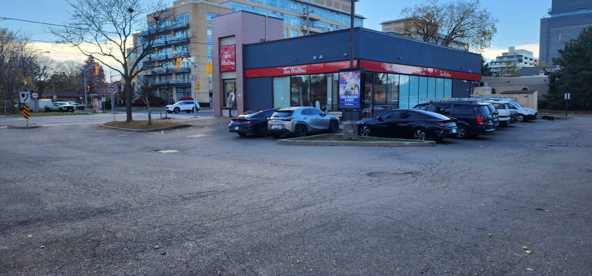 Toronto C06, ON M3H 2S5,680 Sheppard AVE W