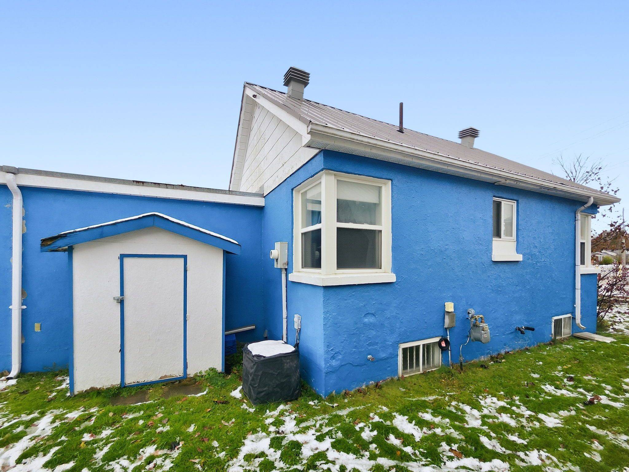 Orillia, ON L3V 5E2,318 West ST N