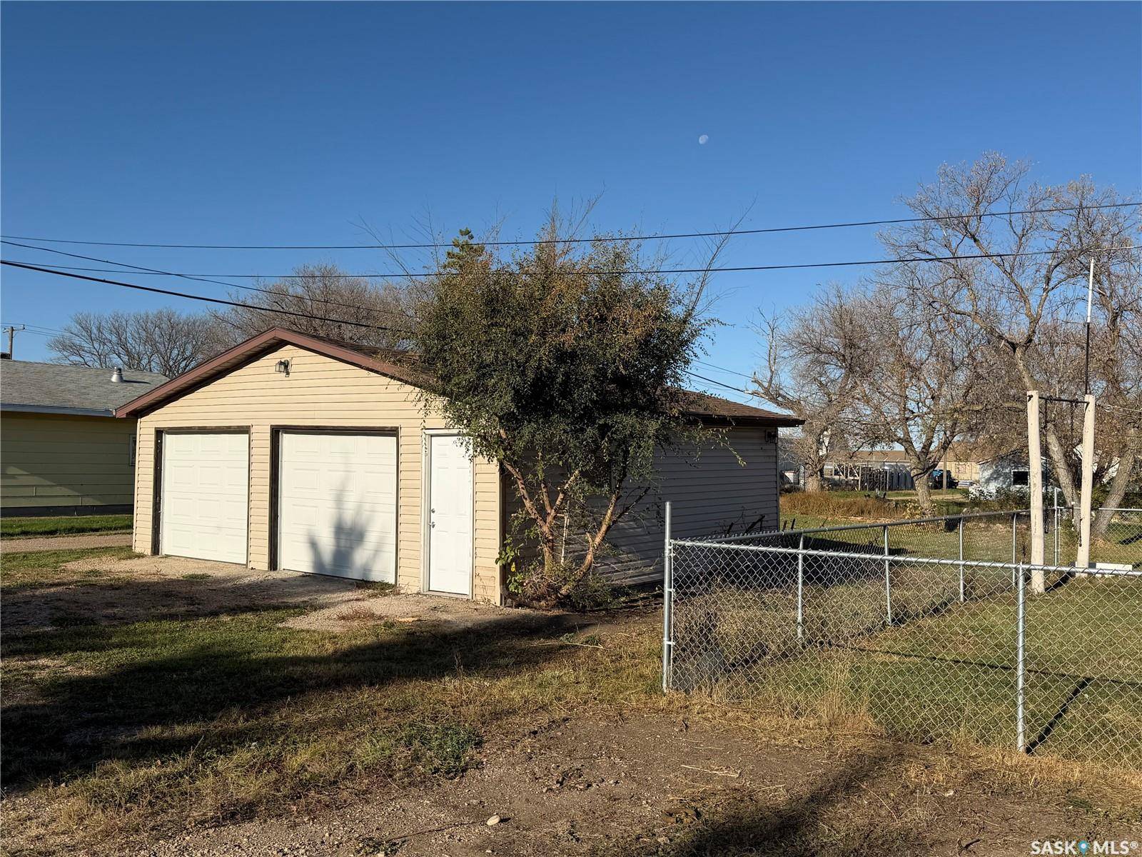 Young, SK S0K 4Y0,322 2nd AVENUE