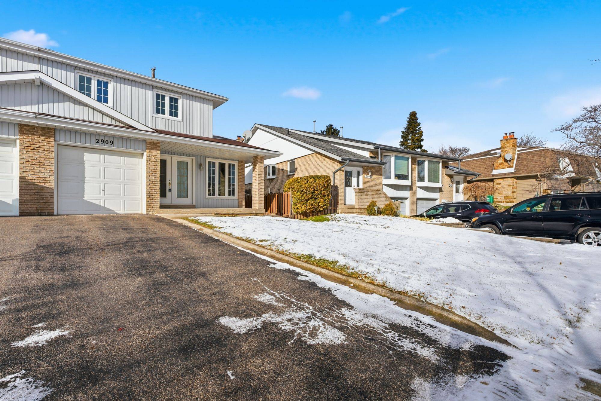 Mississauga, ON L5N 1T3,2909 Salerno CRES