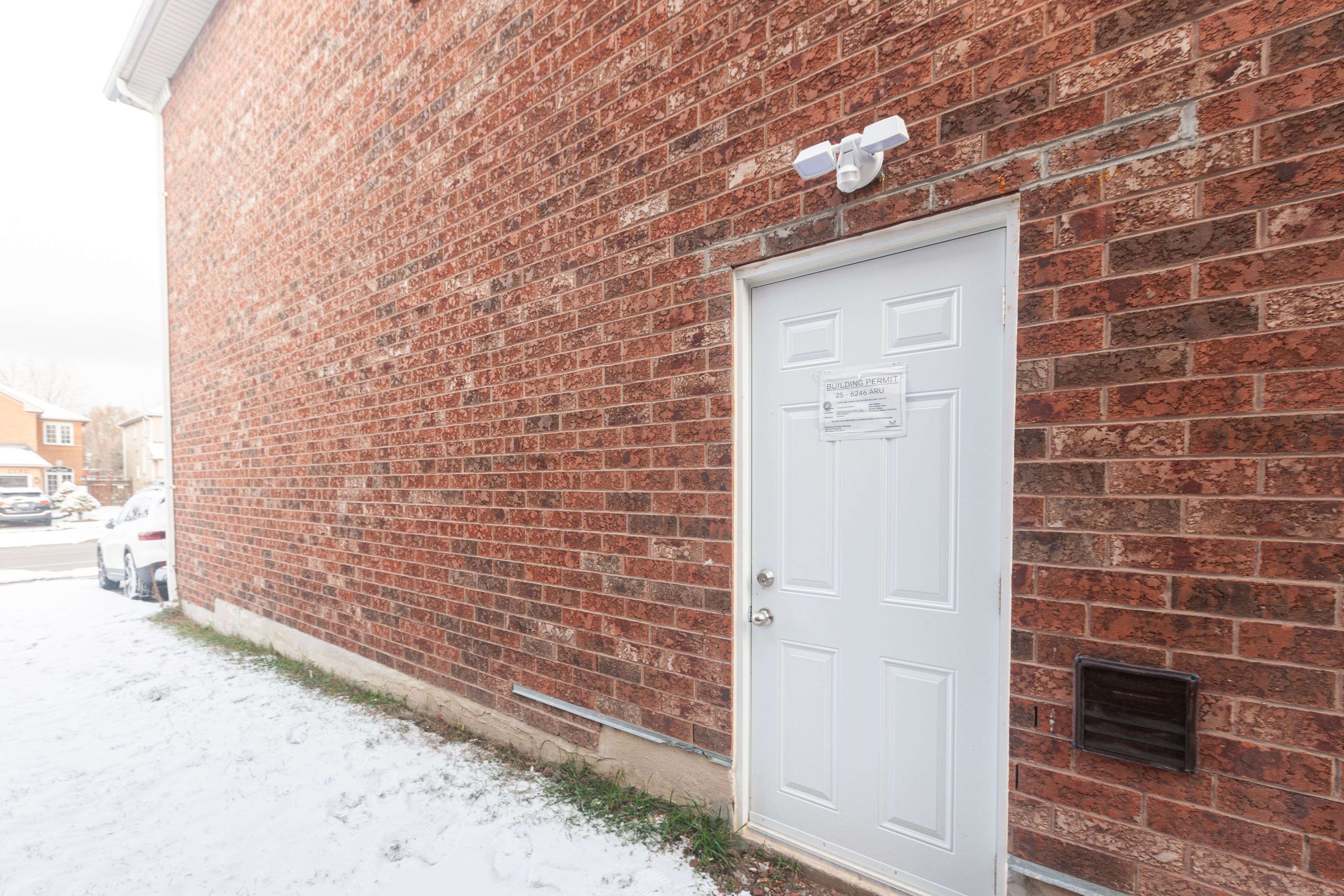 Mississauga, ON L5V 2E1,1182 Blueheron BLVD #Basement