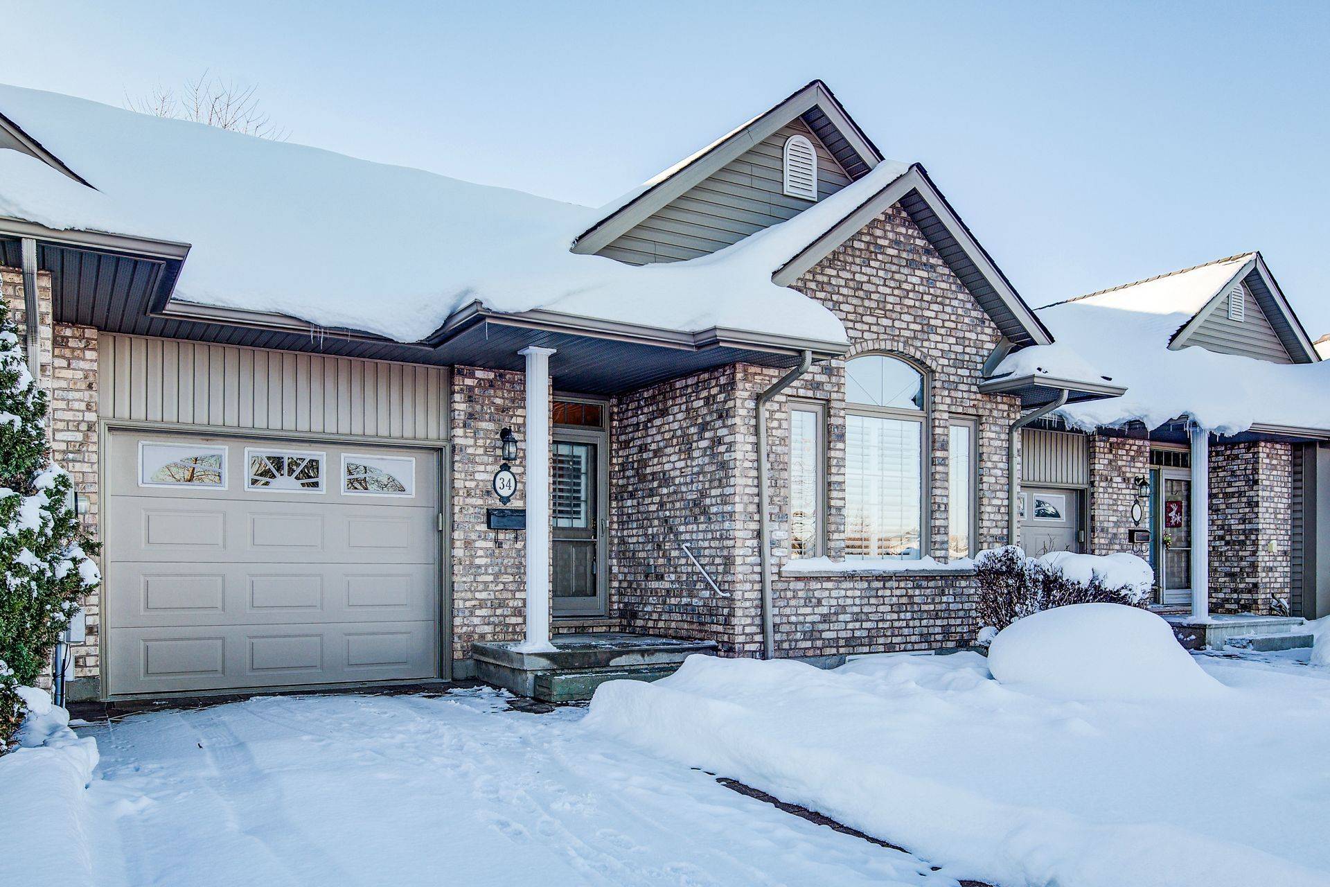 Wilmot, ON N3A 4M7,34 Livingston BLVD #15