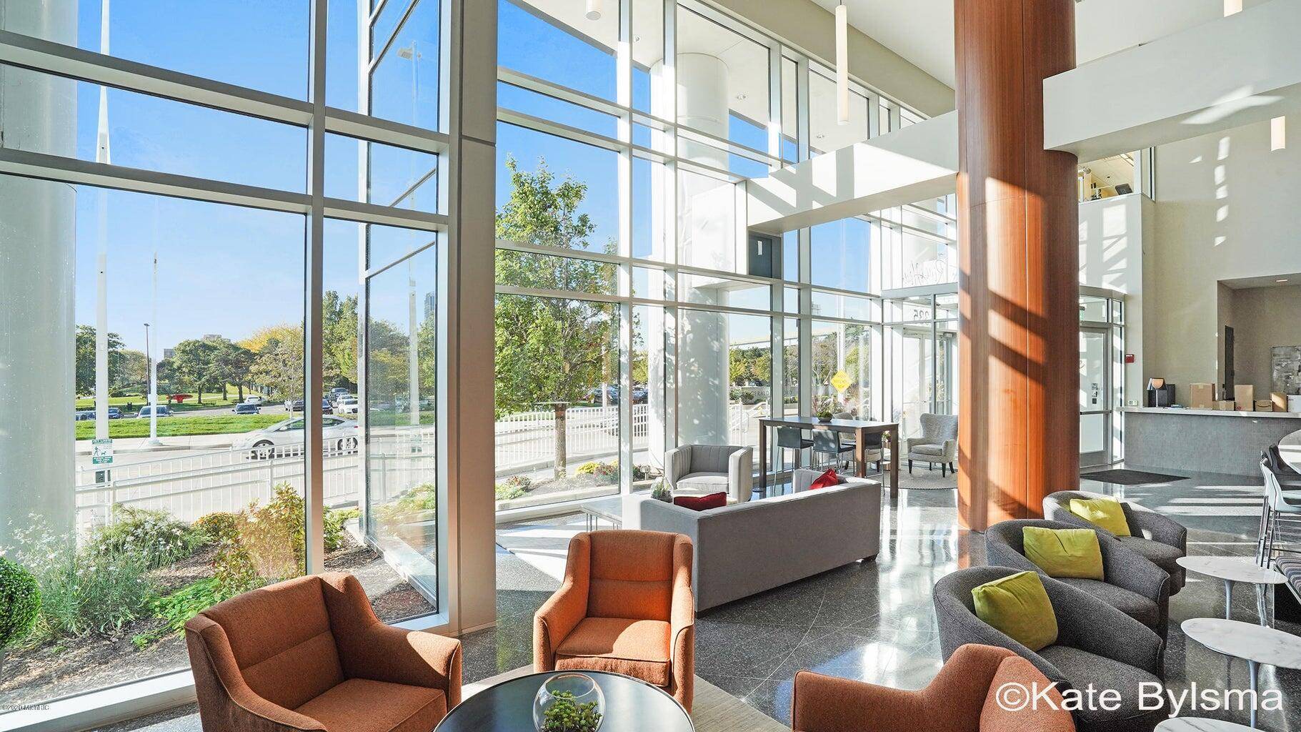 Grand Rapids, MI 49504,335 Bridge ST NW #602