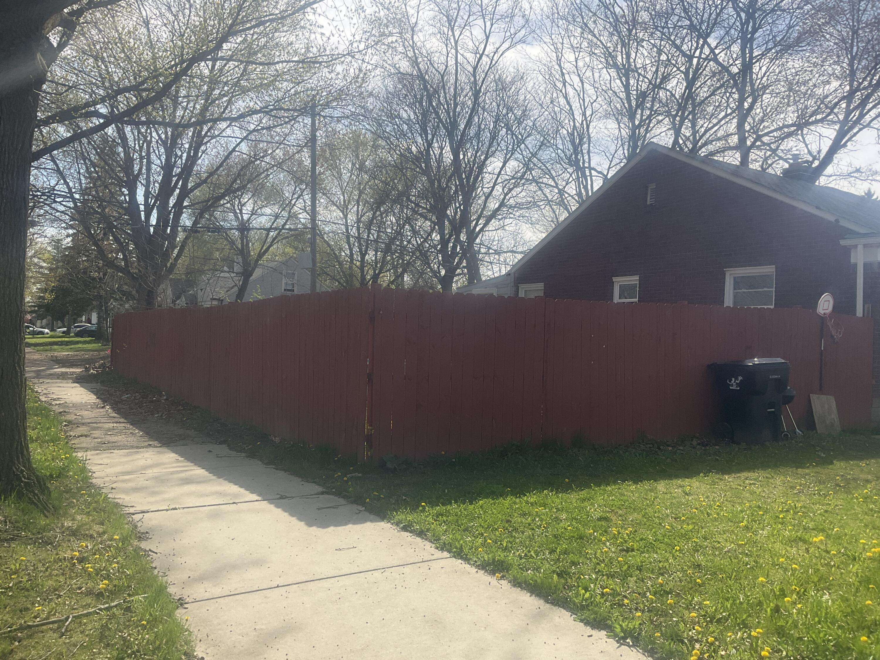 Detroit, MI 48224,18942 Moross RD