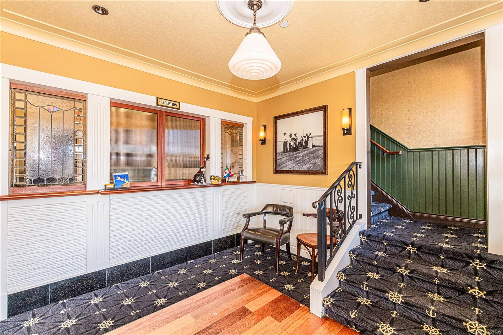 Salt Spring, BC V8K 2S9,132 Lower Ganges Rd