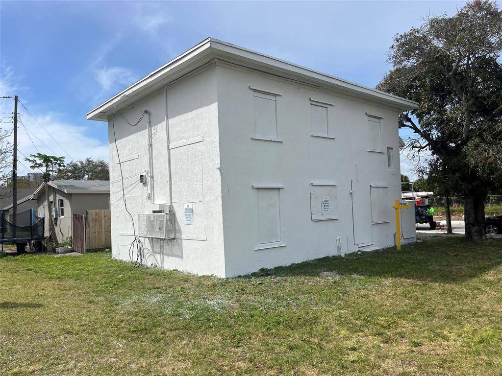 West Palm Beach, FL 33401,614 N Tamarind Ave