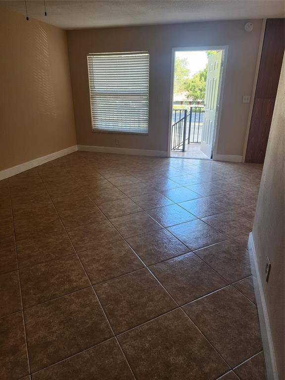 Coral Springs, FL 33065,4150 Woodside Dr #3