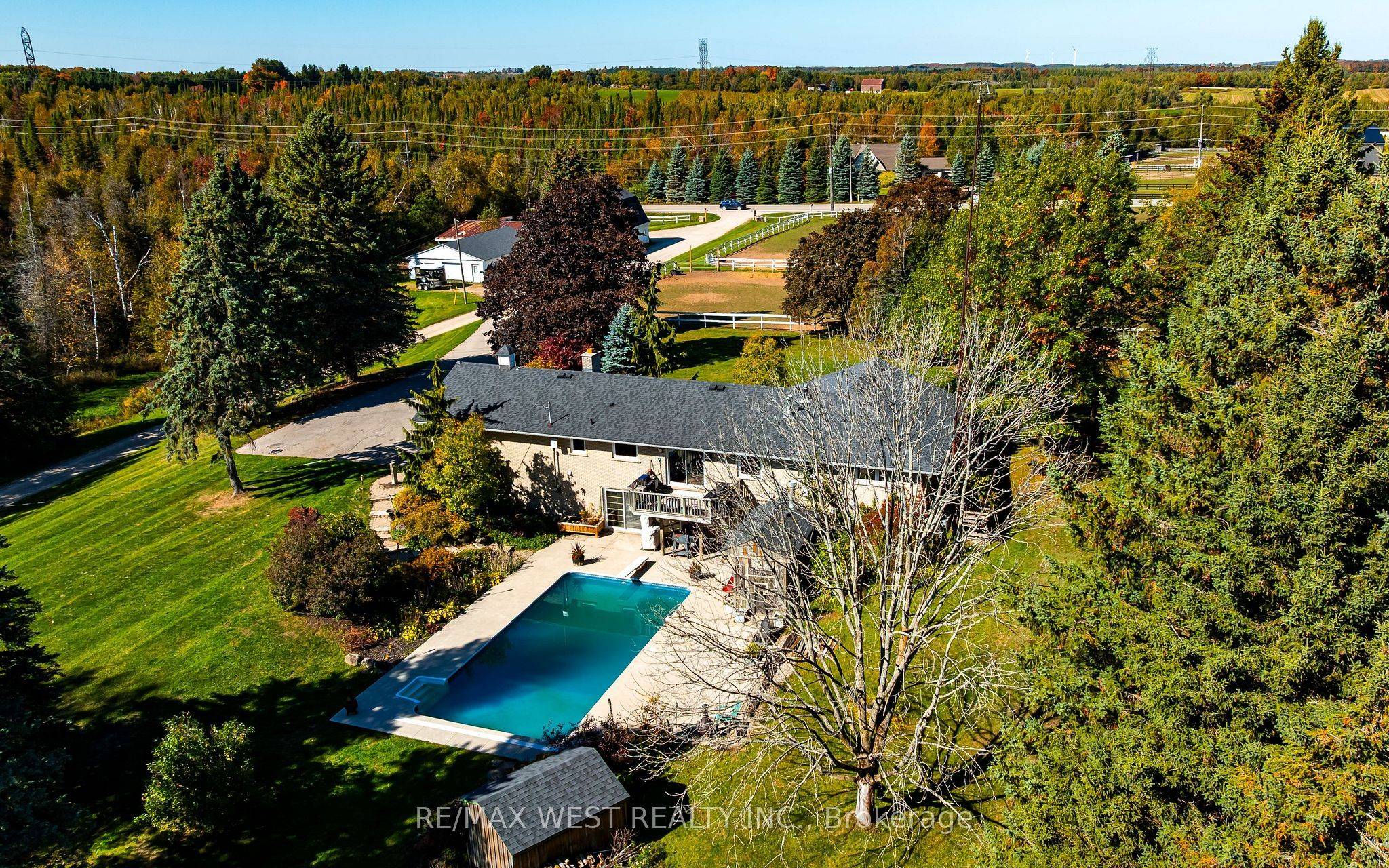 Mono, ON L9W 6K2,246044 County Rd 16 RD