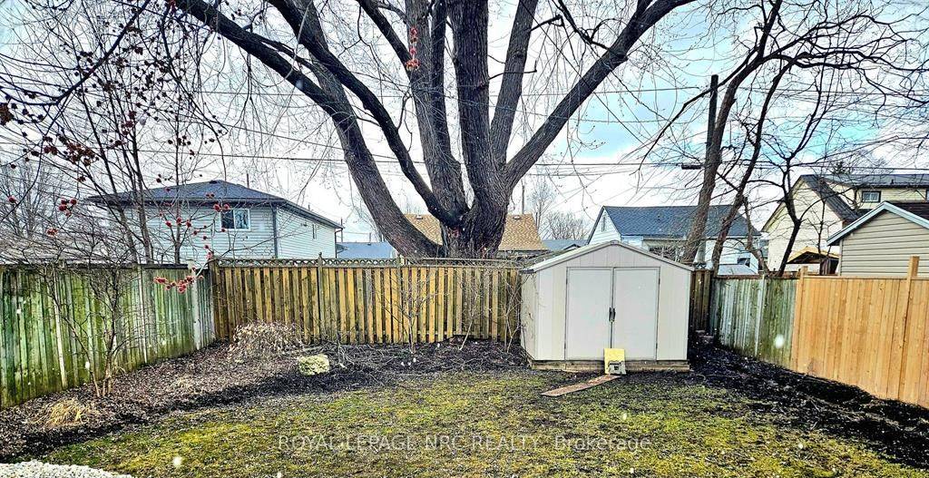 Niagara Falls, ON L2G 3A3,6191 Cadham ST