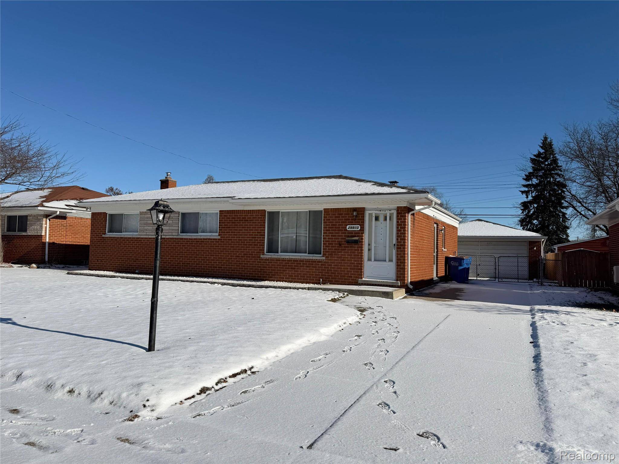 Warren, MI 48088,29910 Bradner DR