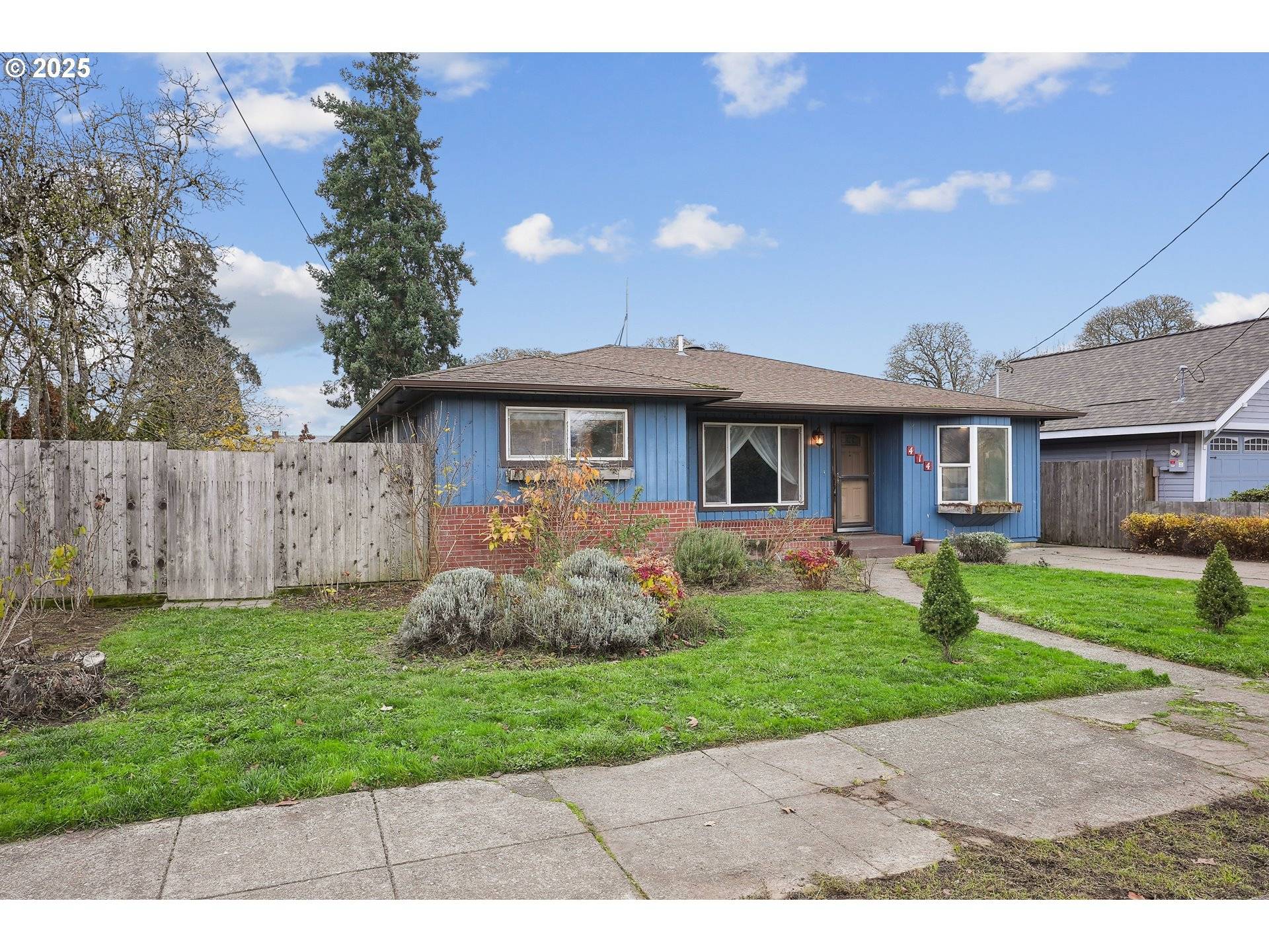 Jefferson, OR 97352,414 N 2ND ST