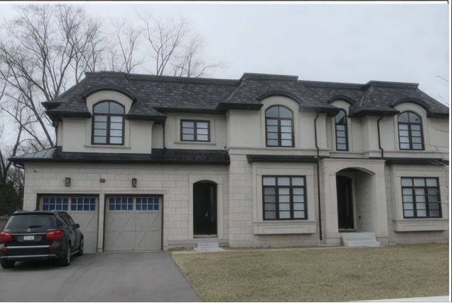Oakville, ON L6L 0G5,249 Prince George CRES