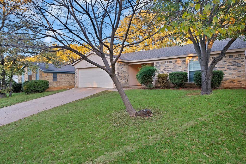 Arlington, TX 76017,4807 Crestmont Court