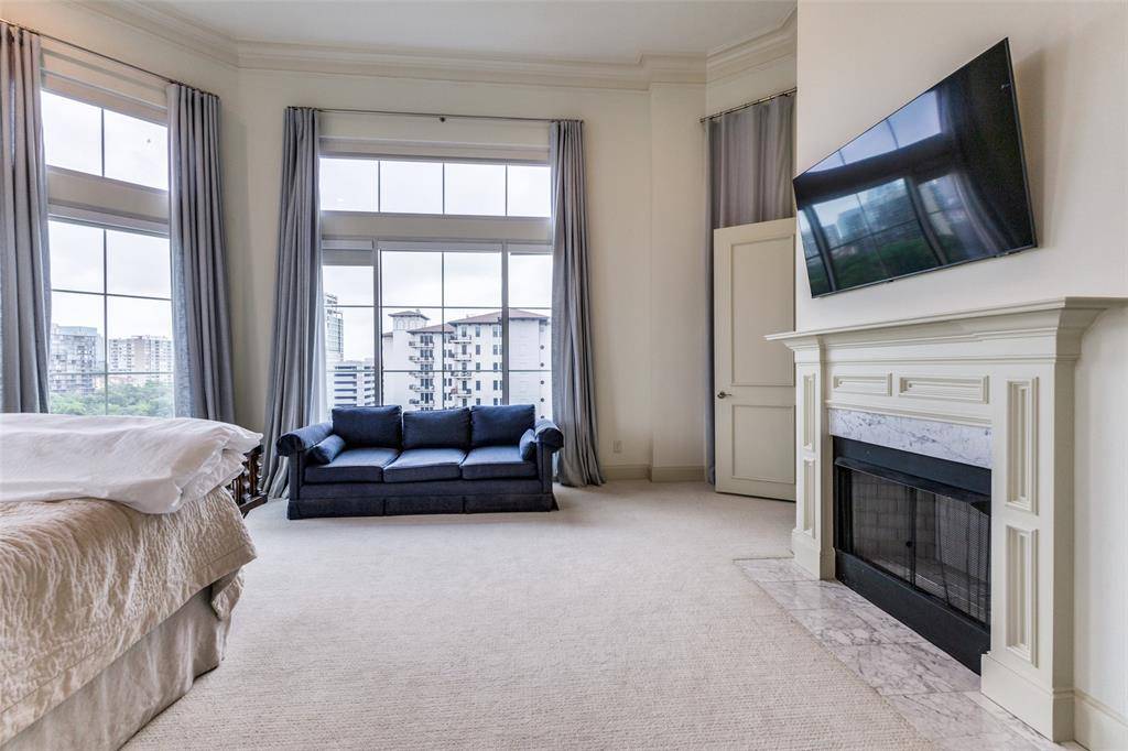 Dallas, TX 75219,3535 Gillespie Street #604