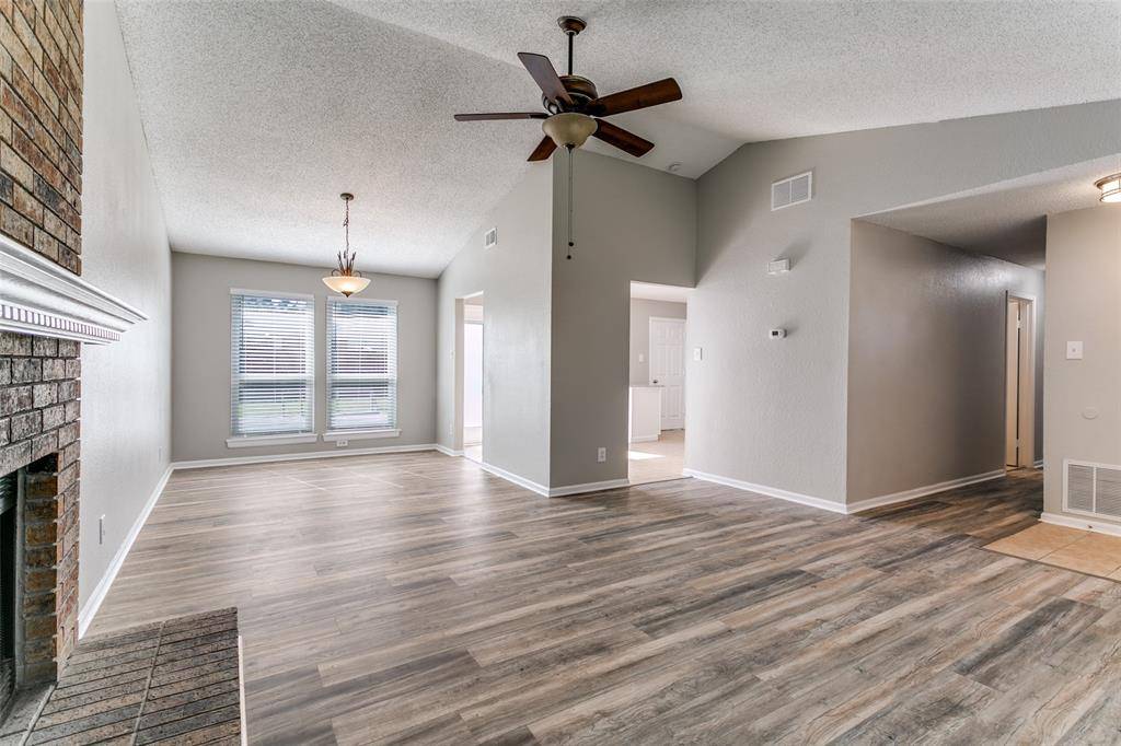 Coppell, TX 75019,935 Mapleleaf Lane