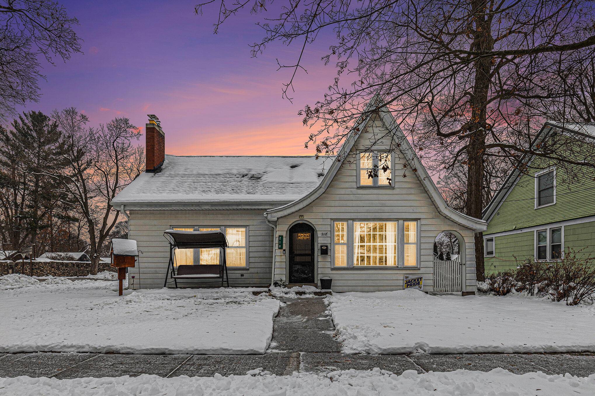 Greenville, MI 48838,218 W Grove ST