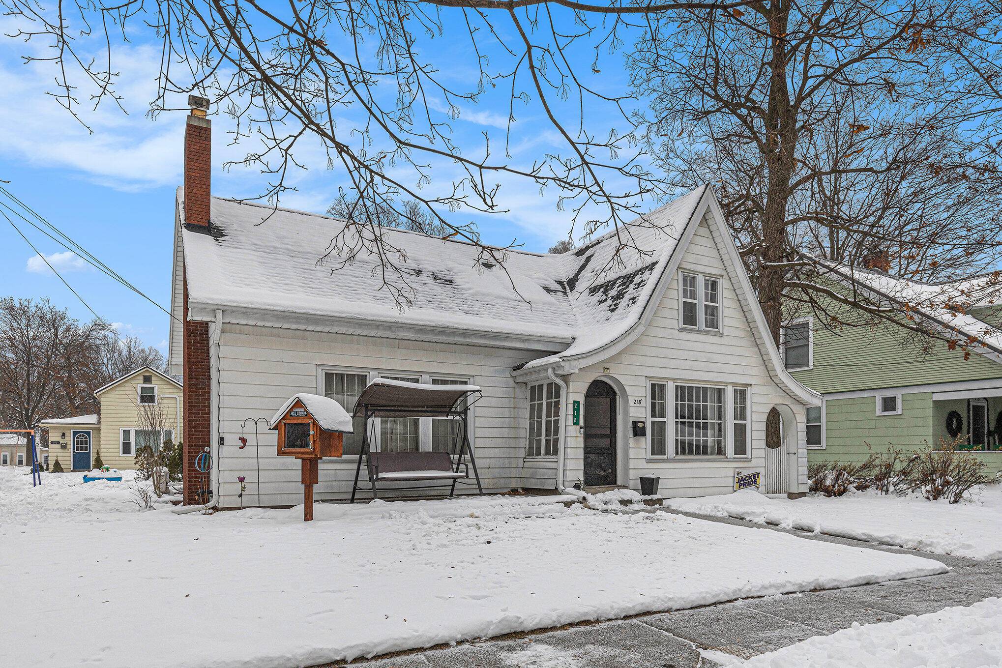 Greenville, MI 48838,218 W Grove ST