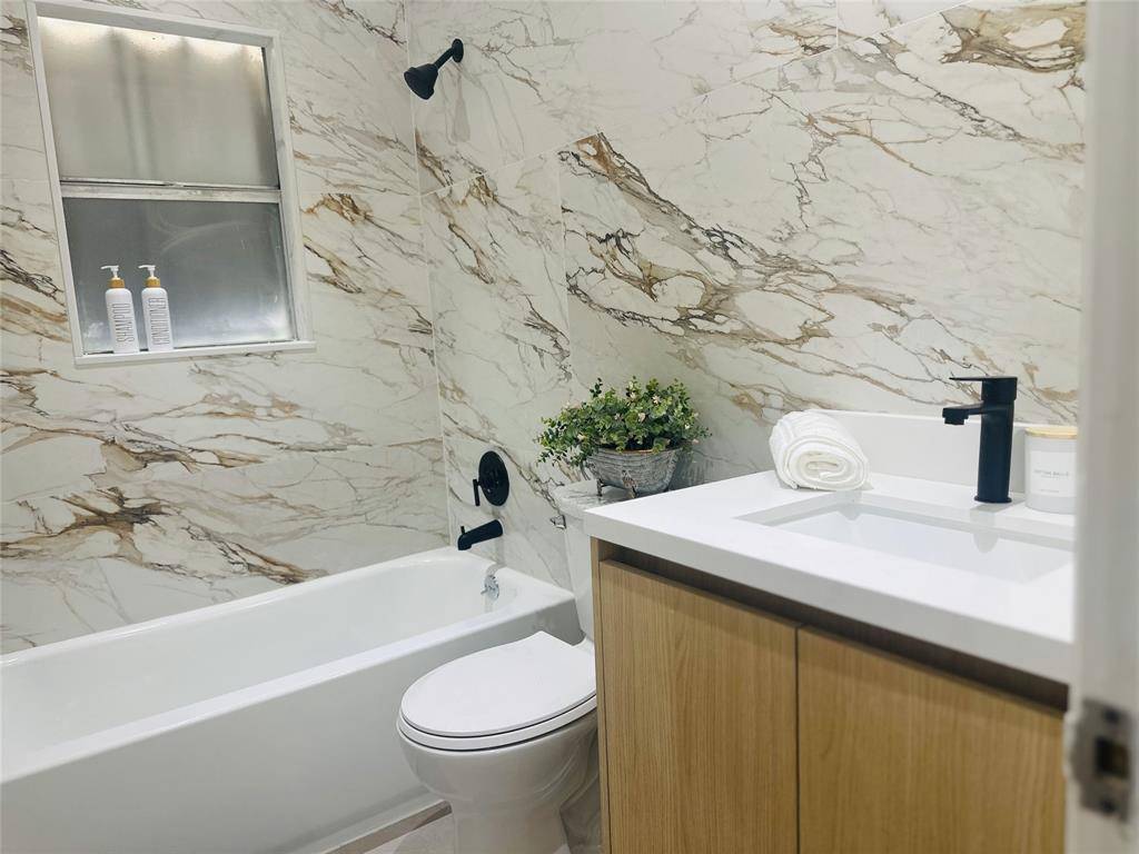 West Palm Beach, FL 33403,3822 92nd Ln #14