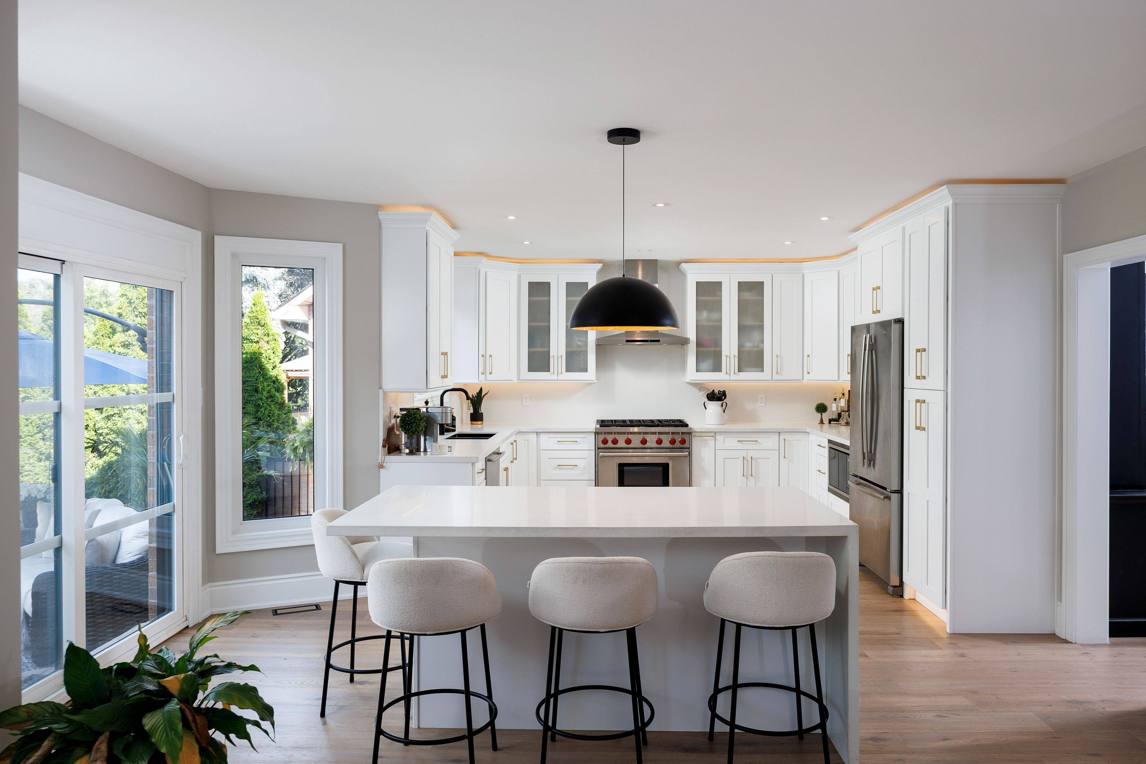 Oakville, ON L6M 2P2,1483 The Links DR