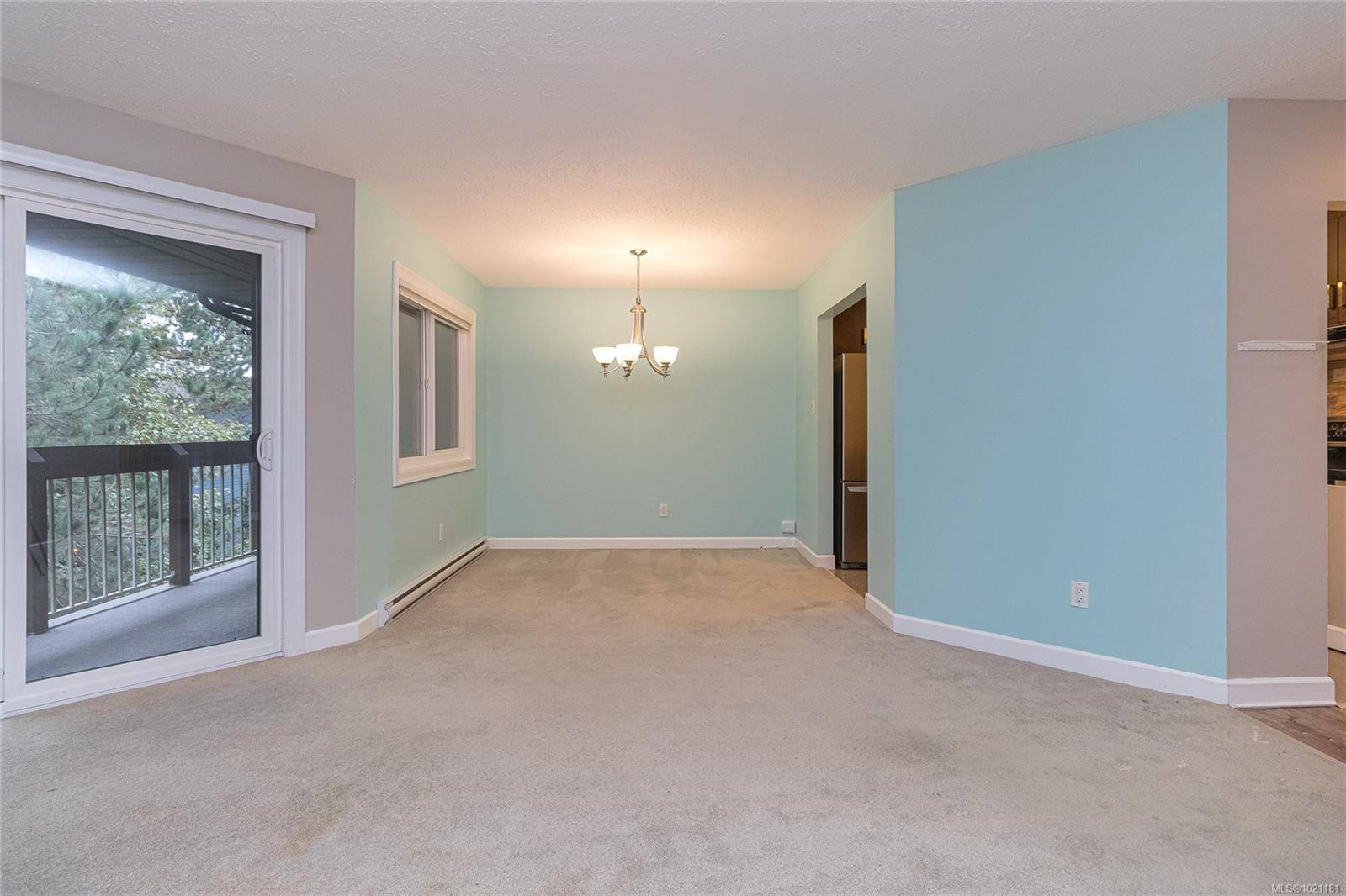 Saanich, BC V9A 1L9,69 Gorge Rd W #506