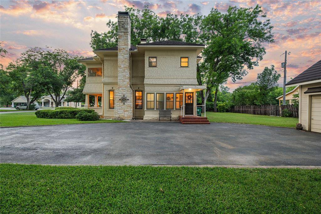 Clifton, TX 76634,415 N Avenue I