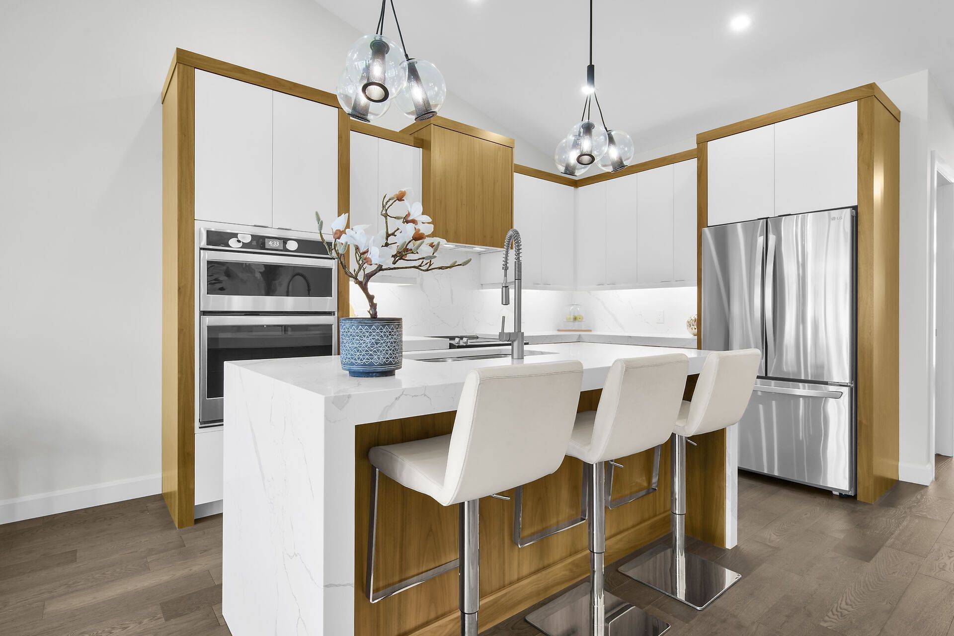 London North, ON N6G 0Z9,2668 Buroak DR