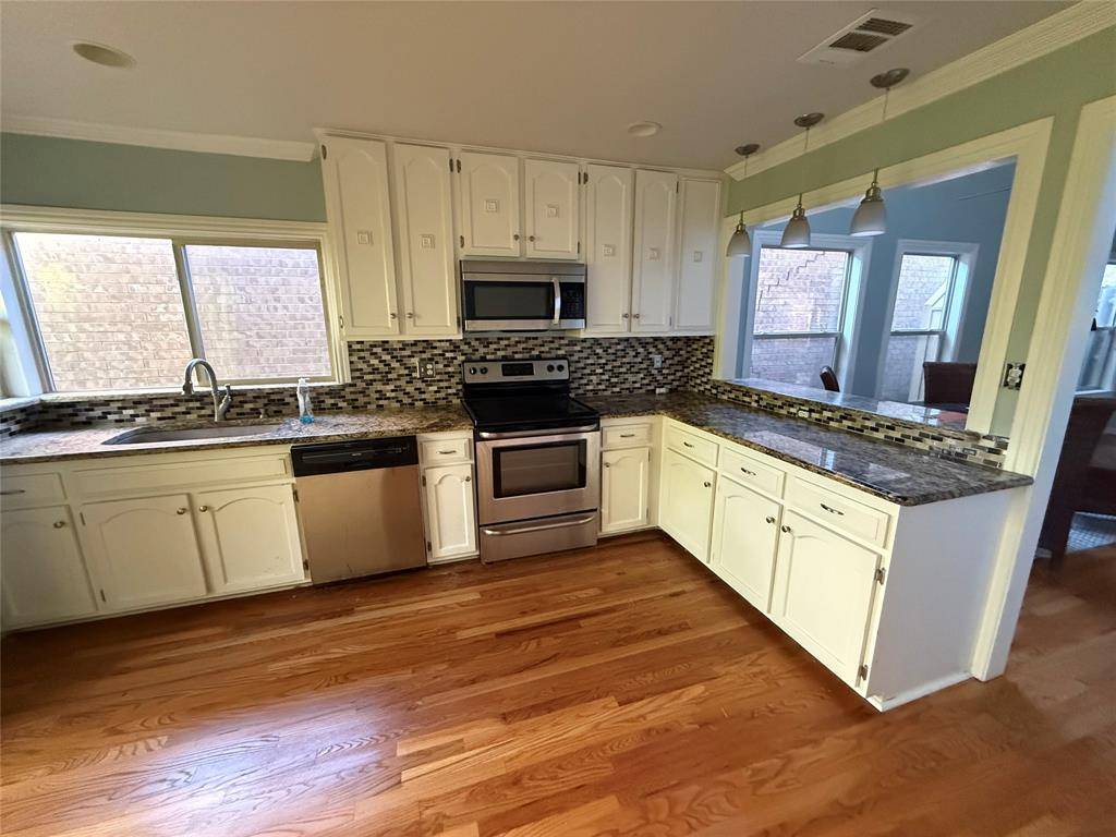 Dallas, TX 75244,4139 Rosser Square