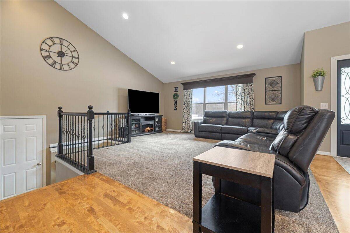 New Hudson, MI 48165,56210 11 Mile RD