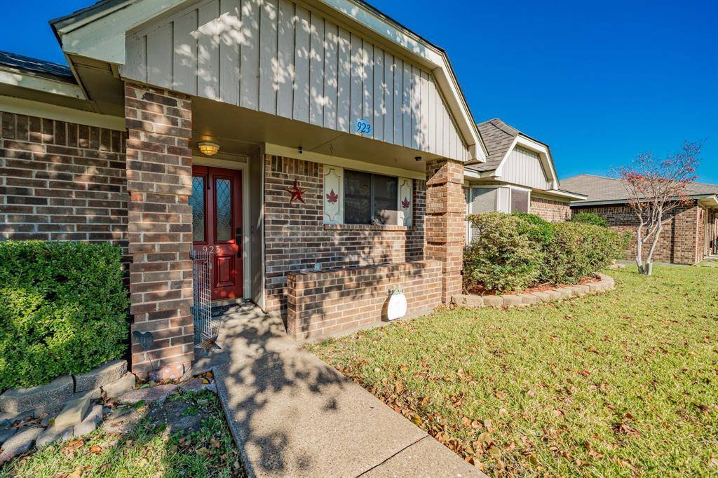 Mesquite, TX 75150,923 Courtney Drive