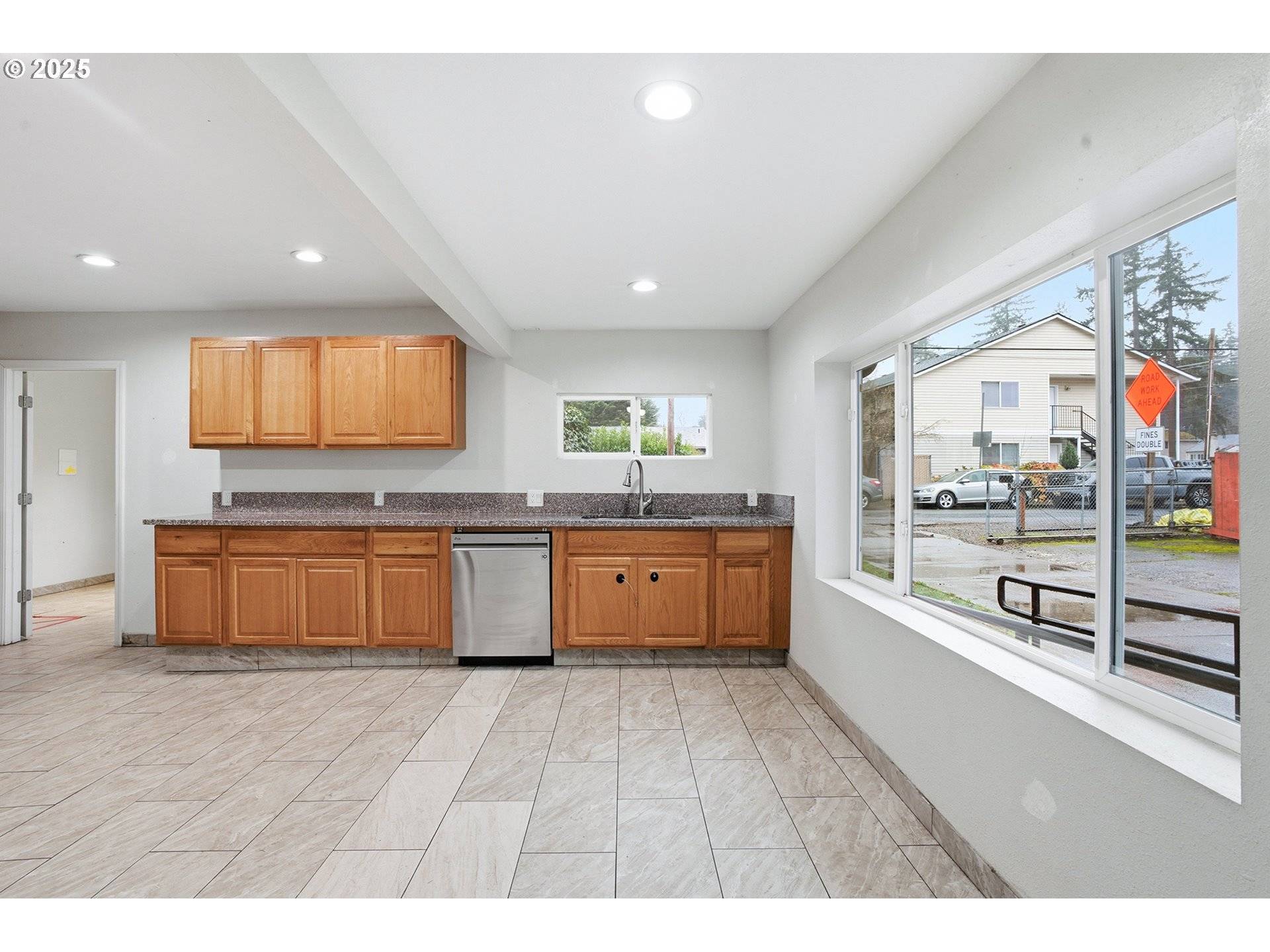 Portland, OR 97266,3524 SE 119TH AVE