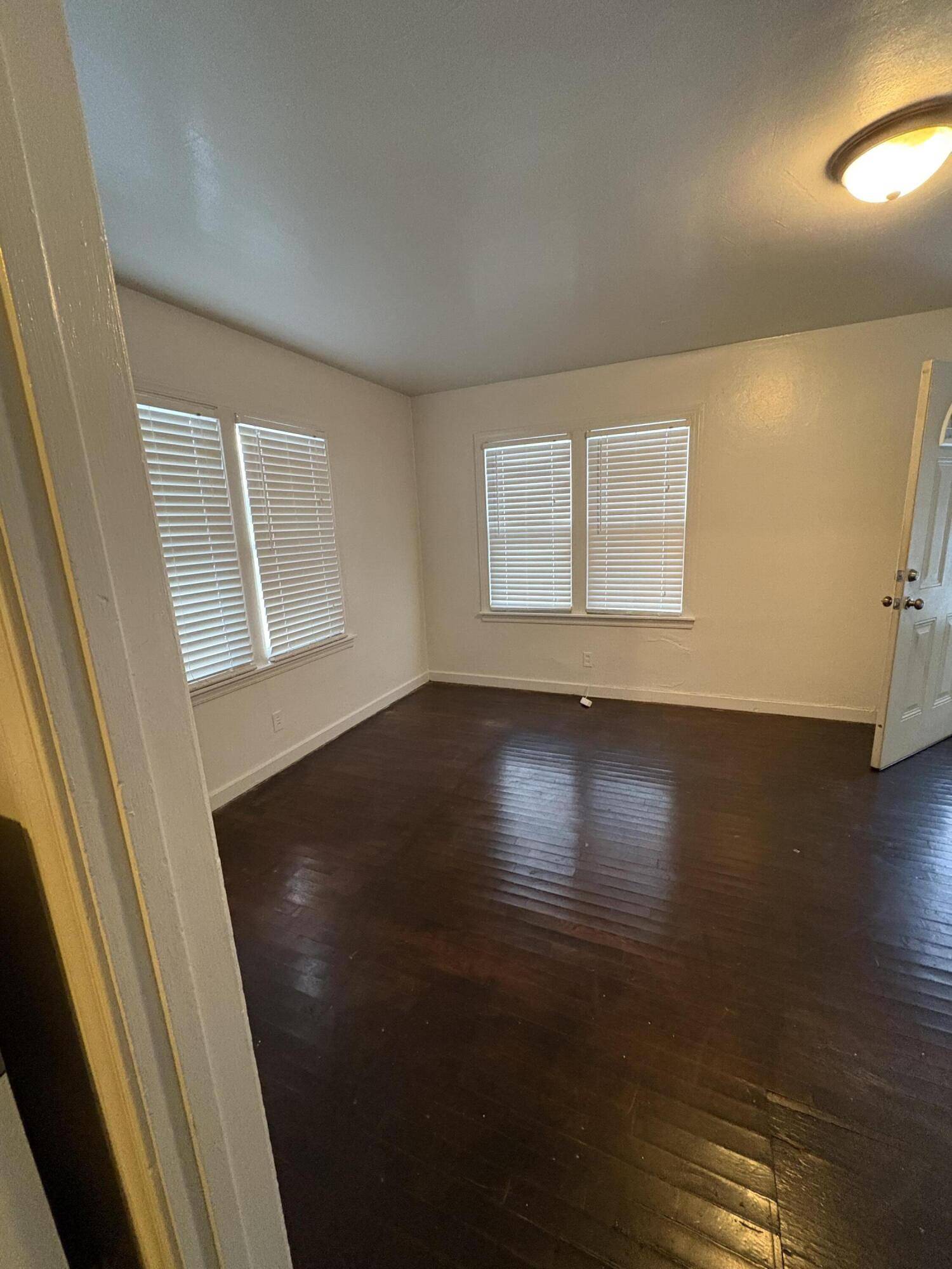 Benton Harbor, MI 49022,1385 Superior ST