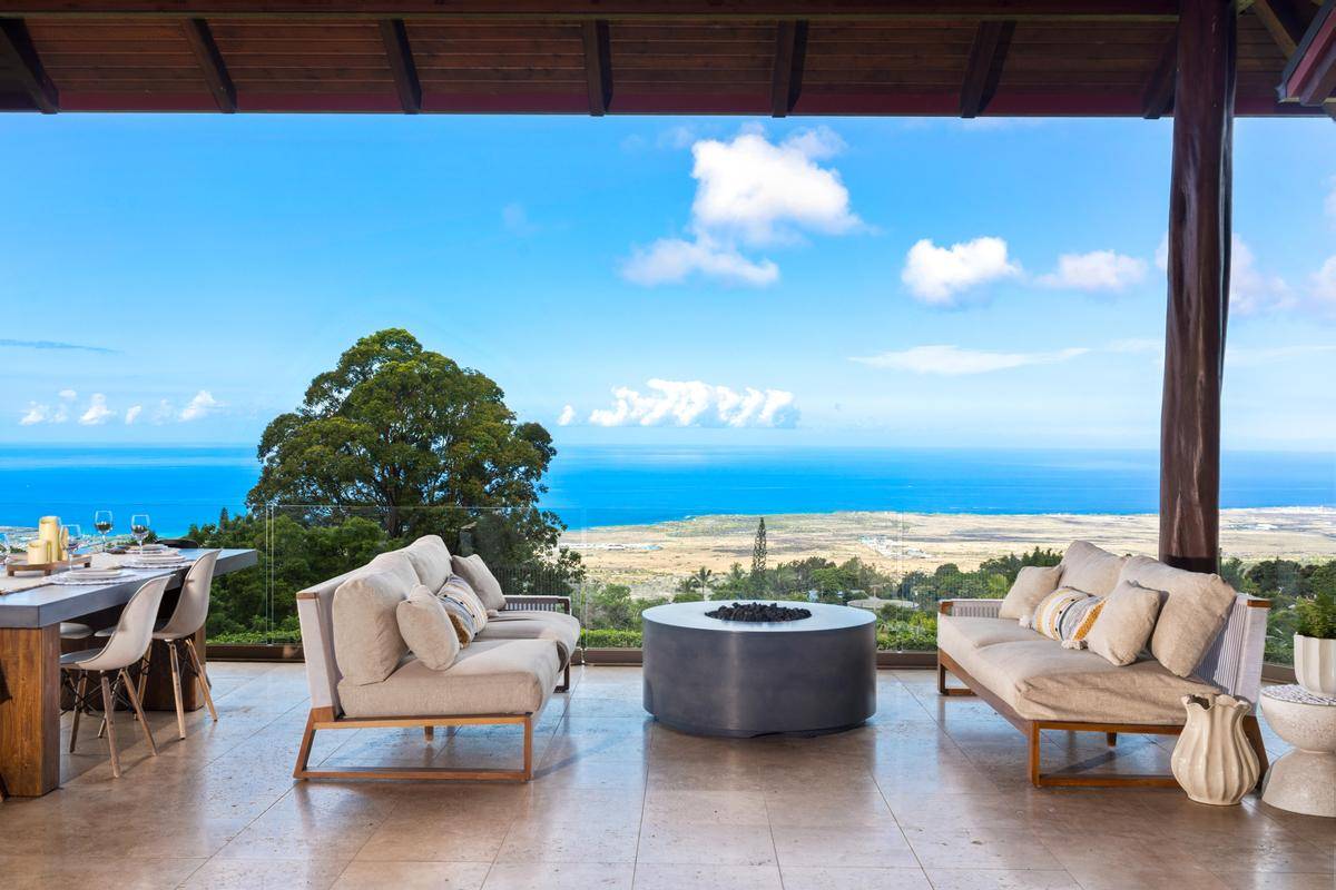 Kailua-kona, HI 96740,73-4695 PILIALOHA RD