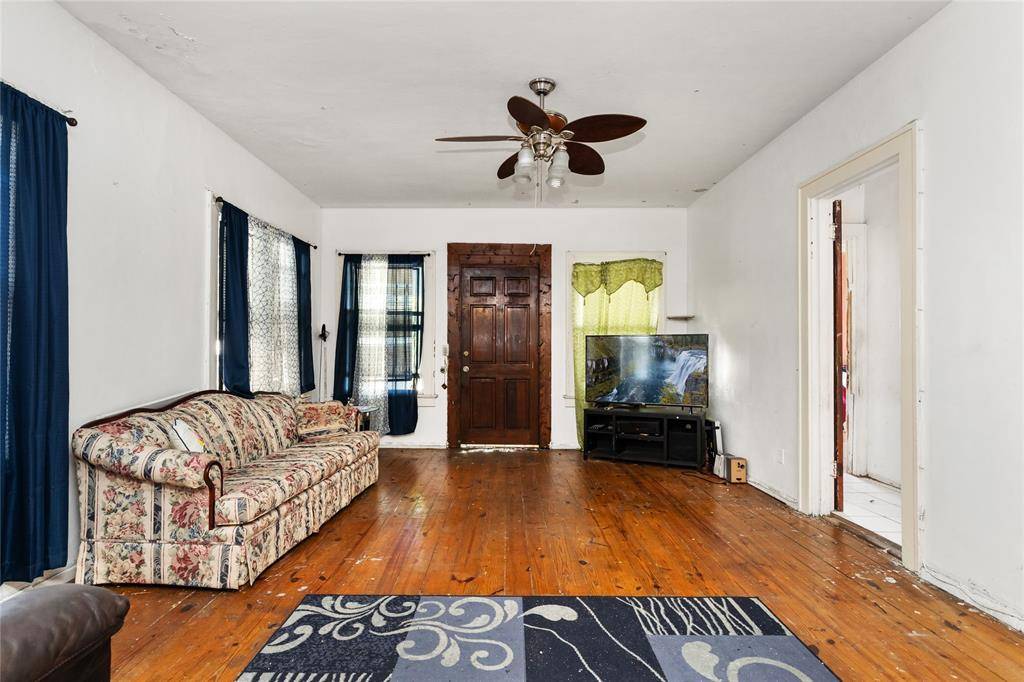 Miami, FL 33142,1444 NW 51st Terrace