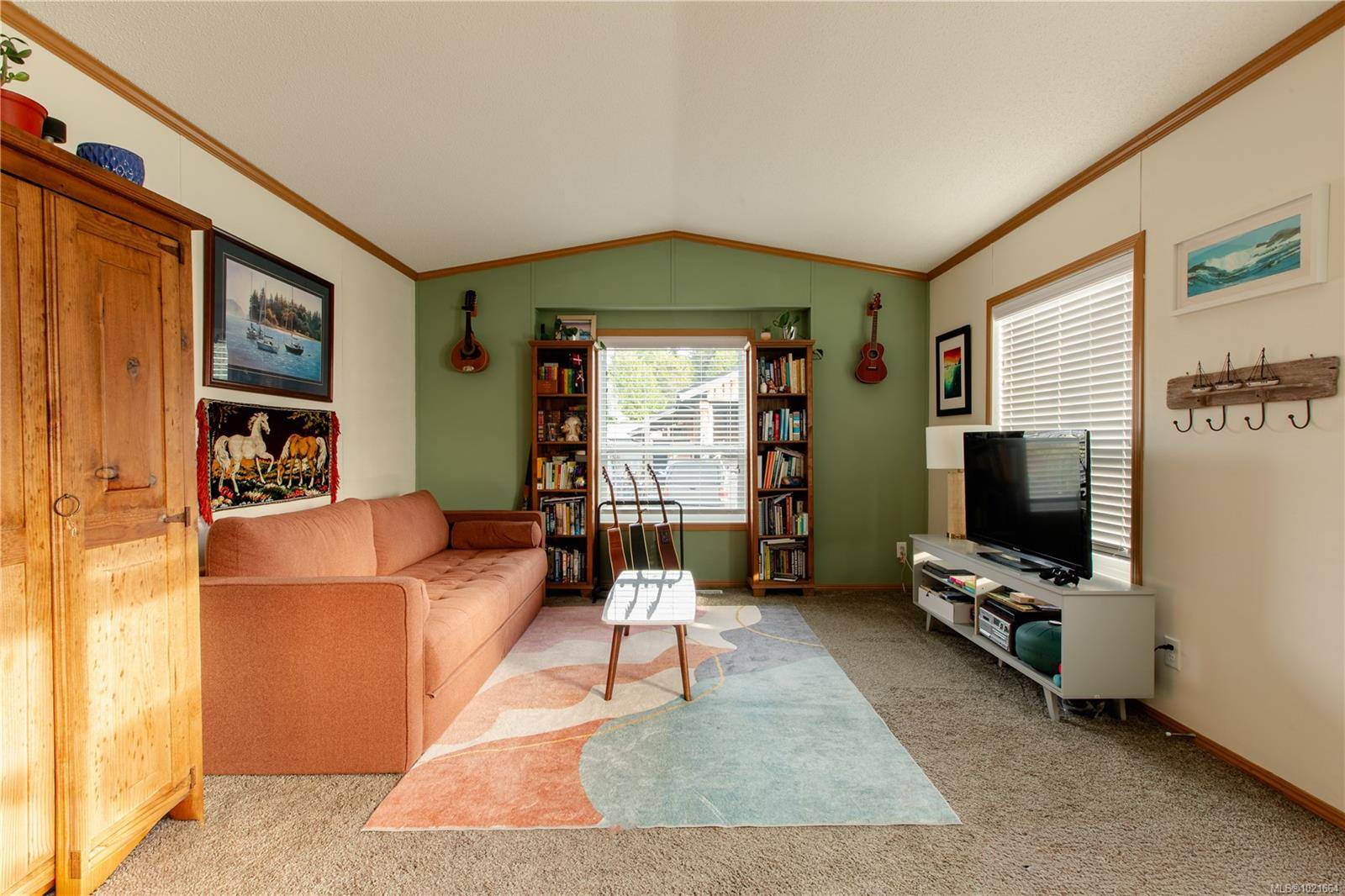 Ucluelet, BC V0R 3A0,421 Humpback Pl