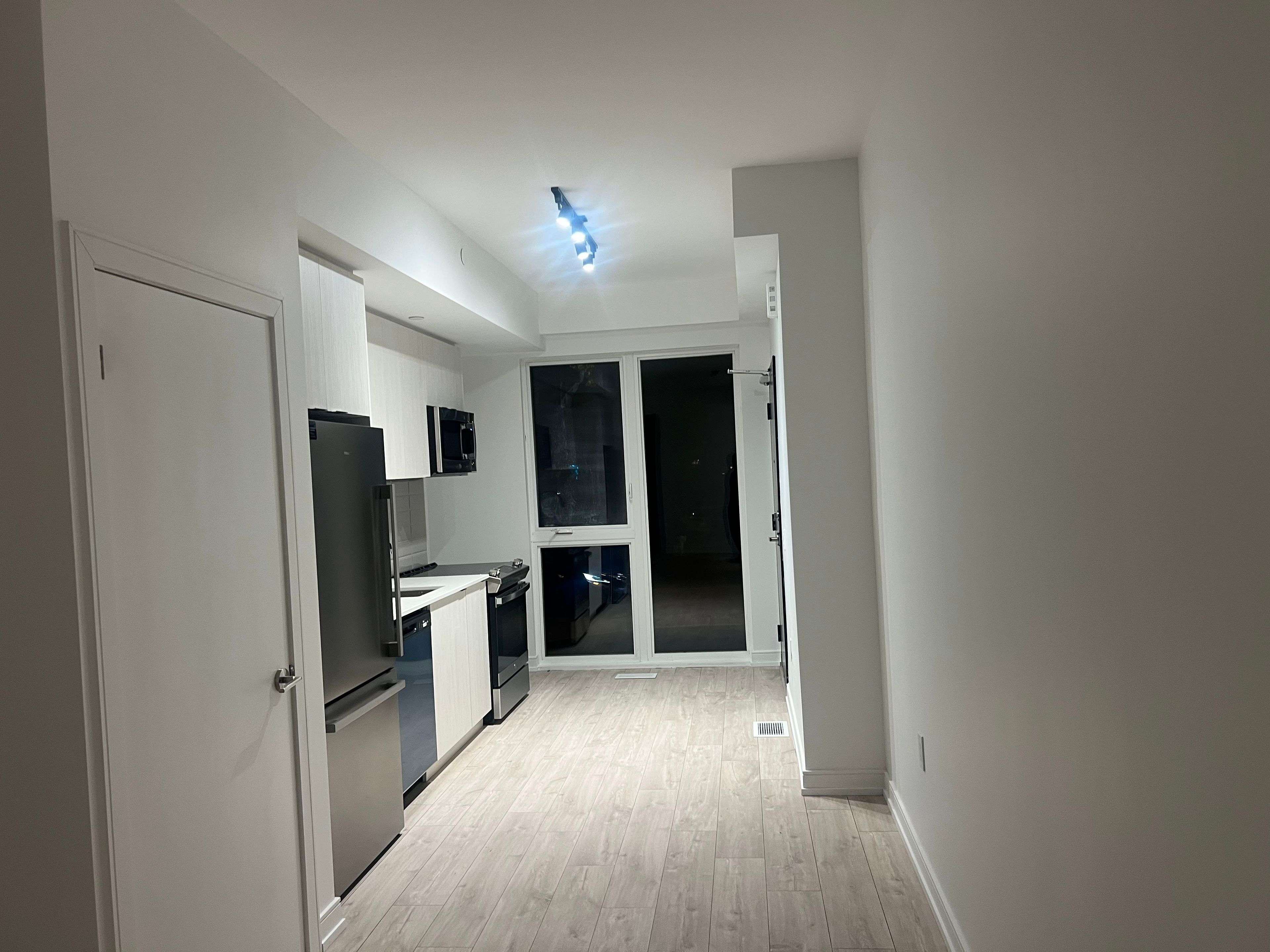 Toronto E06, ON M1N 1Y1,168 Clonmore DR #20