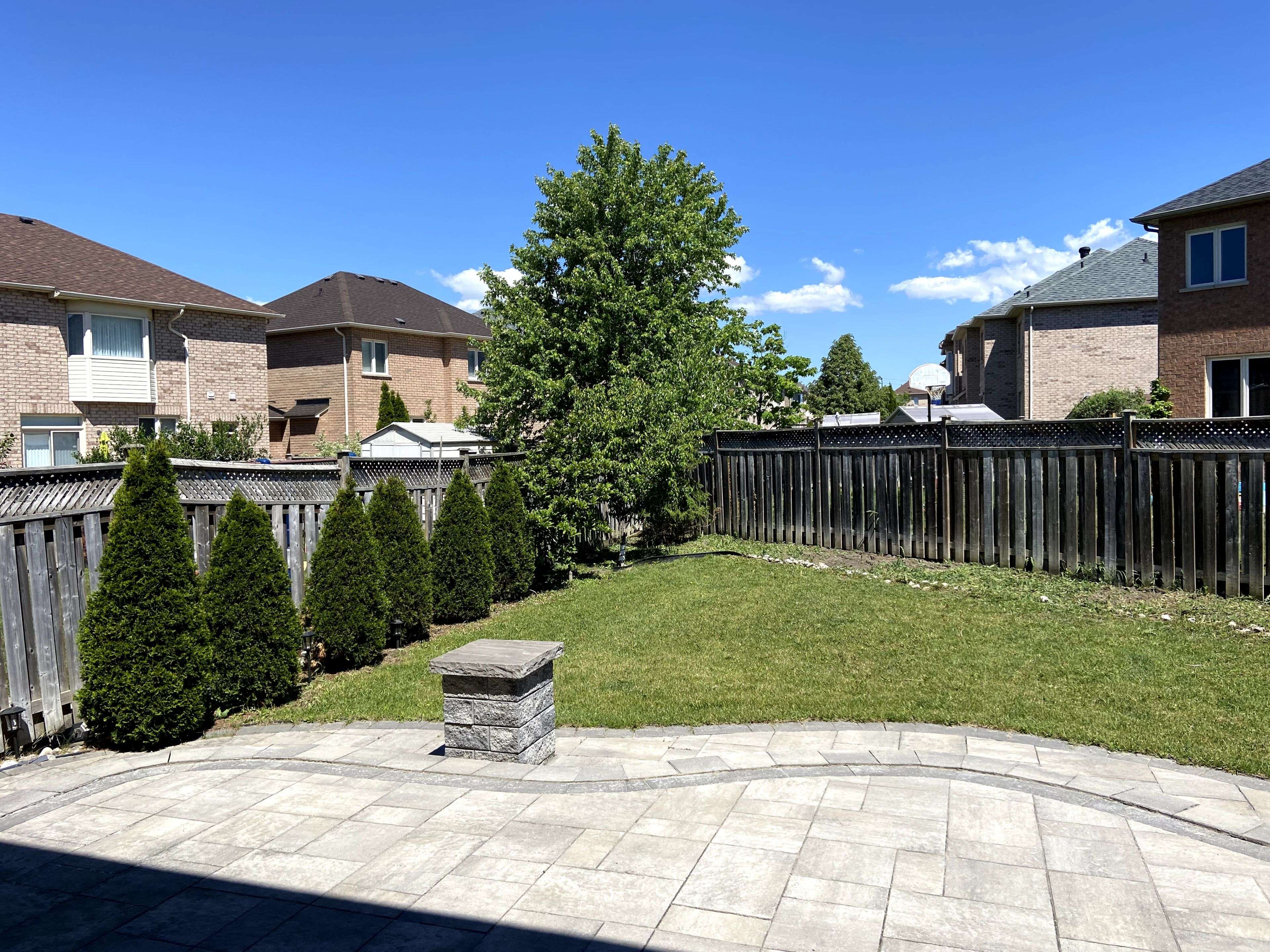 Markham, ON L6C 2Z9,26 Starhill CRES