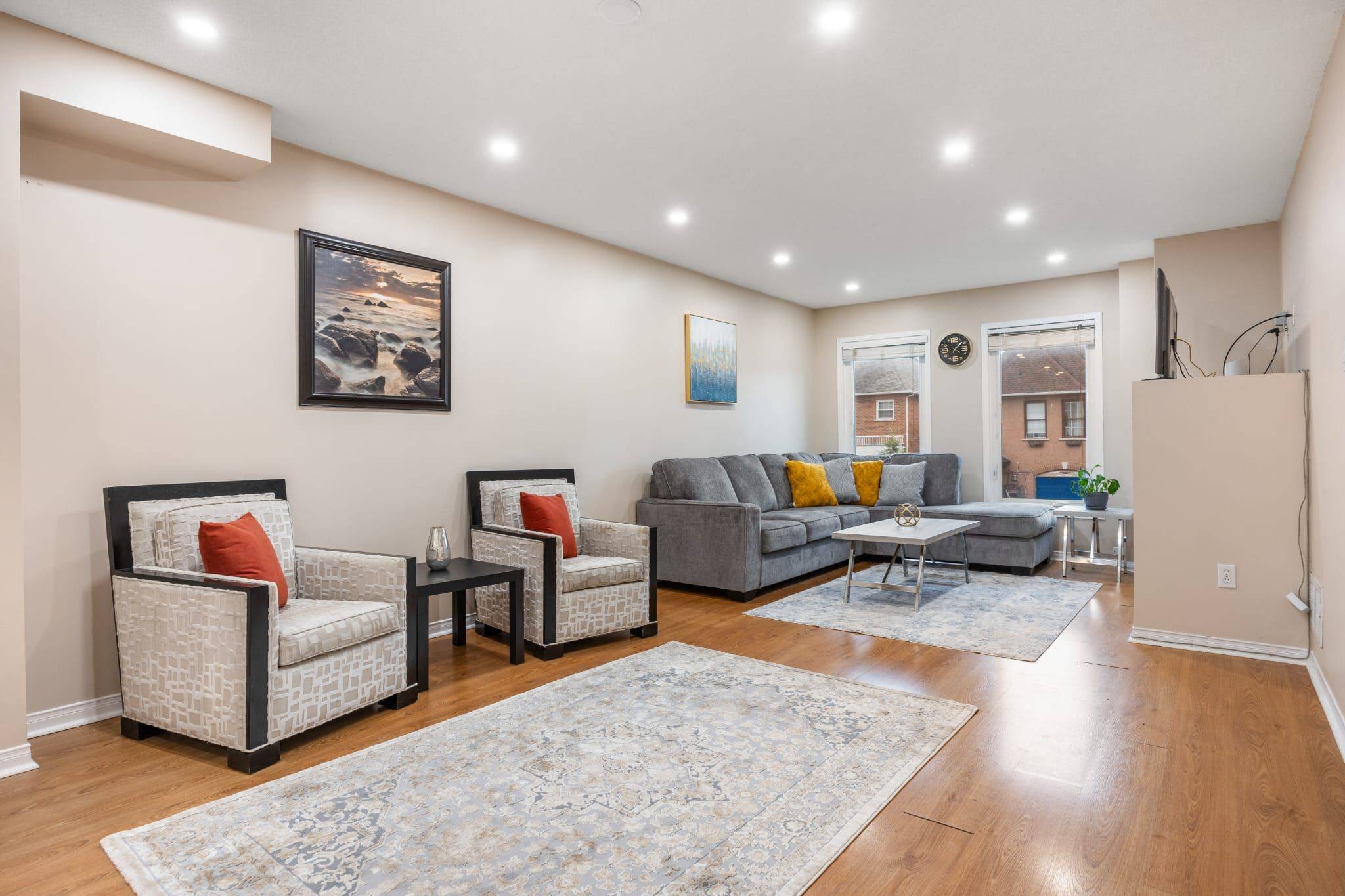 Aurora, ON L4G 7E1,54 Amberhill WAY