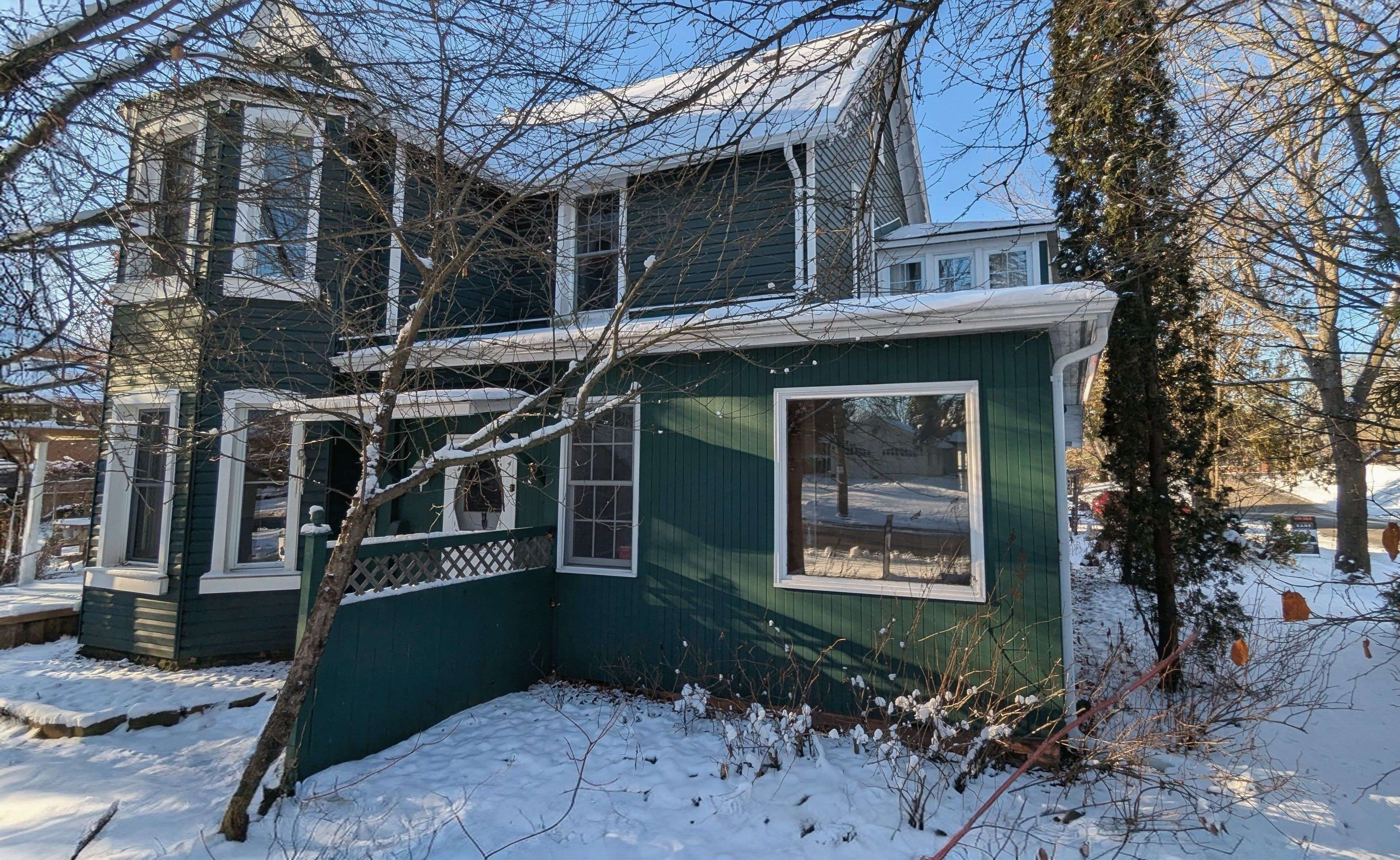 Bracebridge, ON P1L 2A4,86 Quebec ST