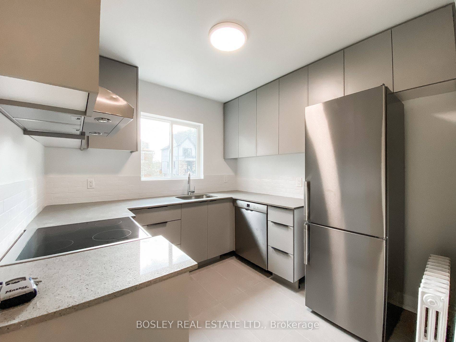 Toronto W04, ON M9N 2G2,14 Wadsworth BLVD #1