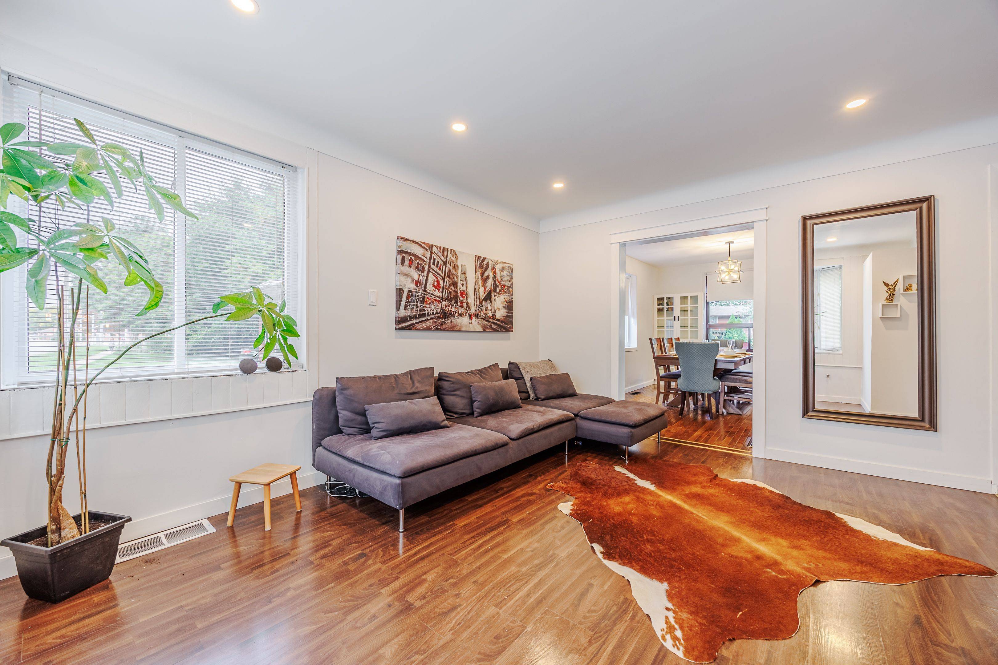 St. Catharines, ON L2M 3R9,720 Niagara ST