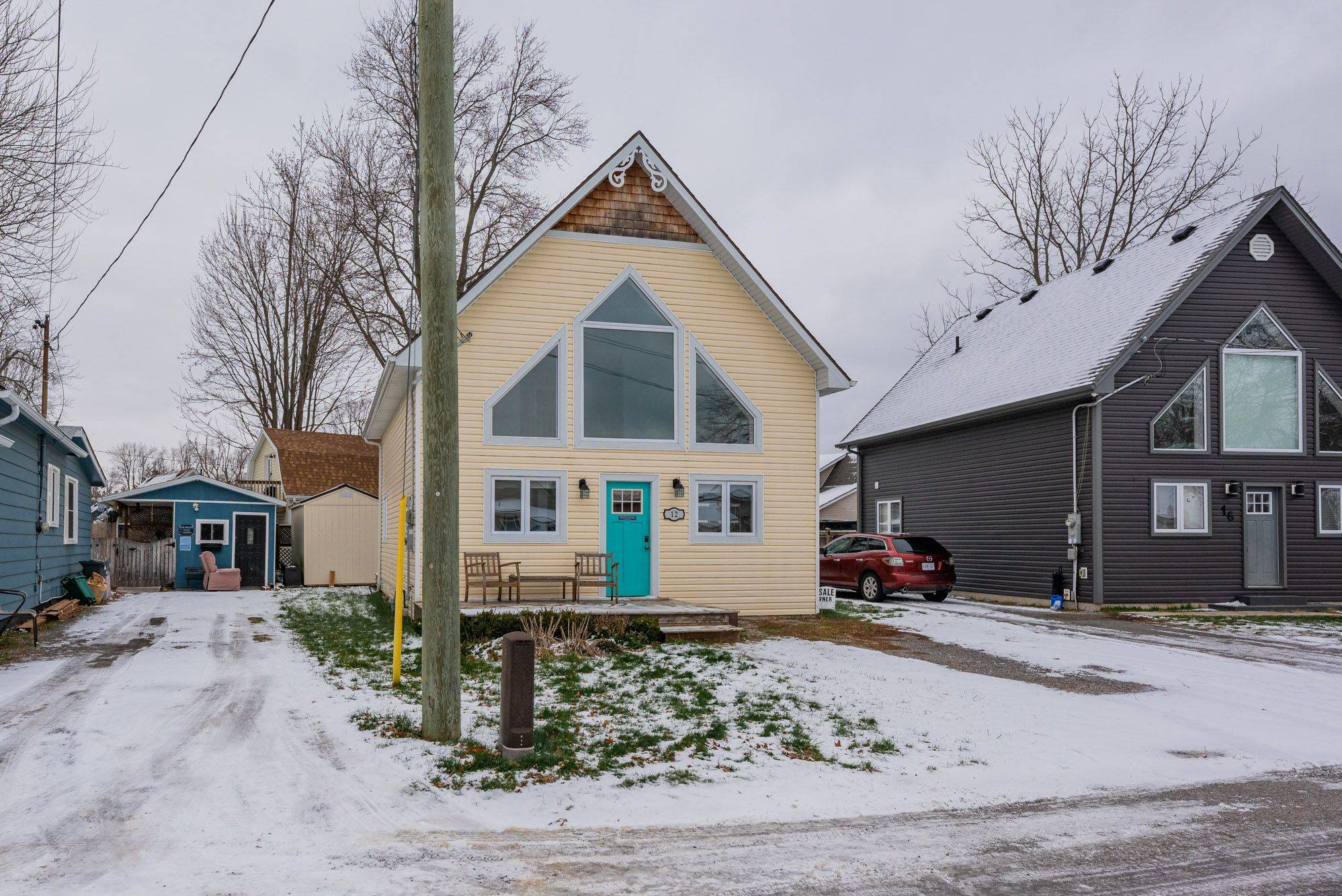 Fort Erie, ON L0S 1B0,12 Loomis CRES