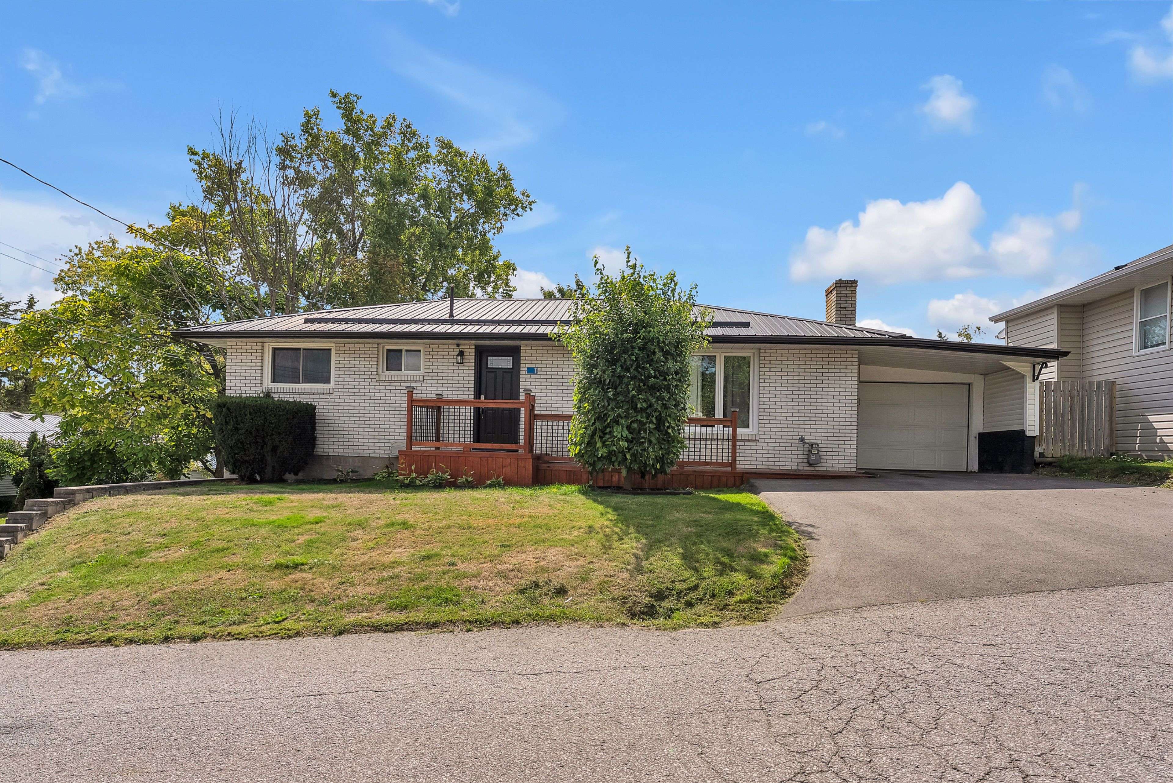 Quinte West, ON K0K 2C0,11 Concession RD