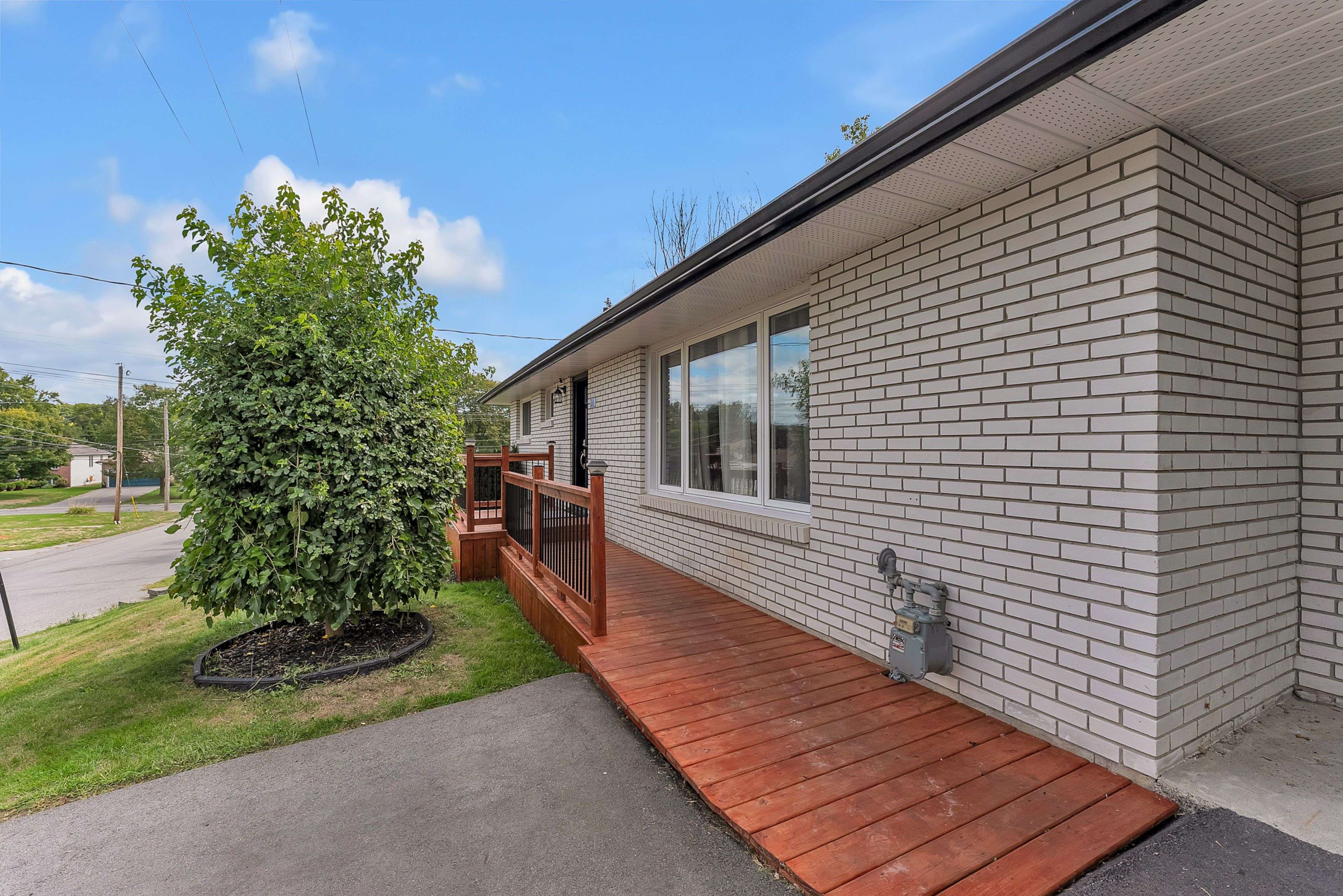 Quinte West, ON K0K 2C0,11 Concession RD