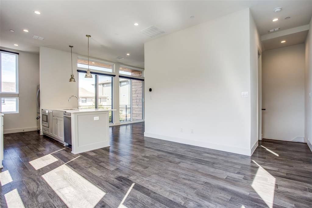 Dallas, TX 75206,4908 Manett Street #101