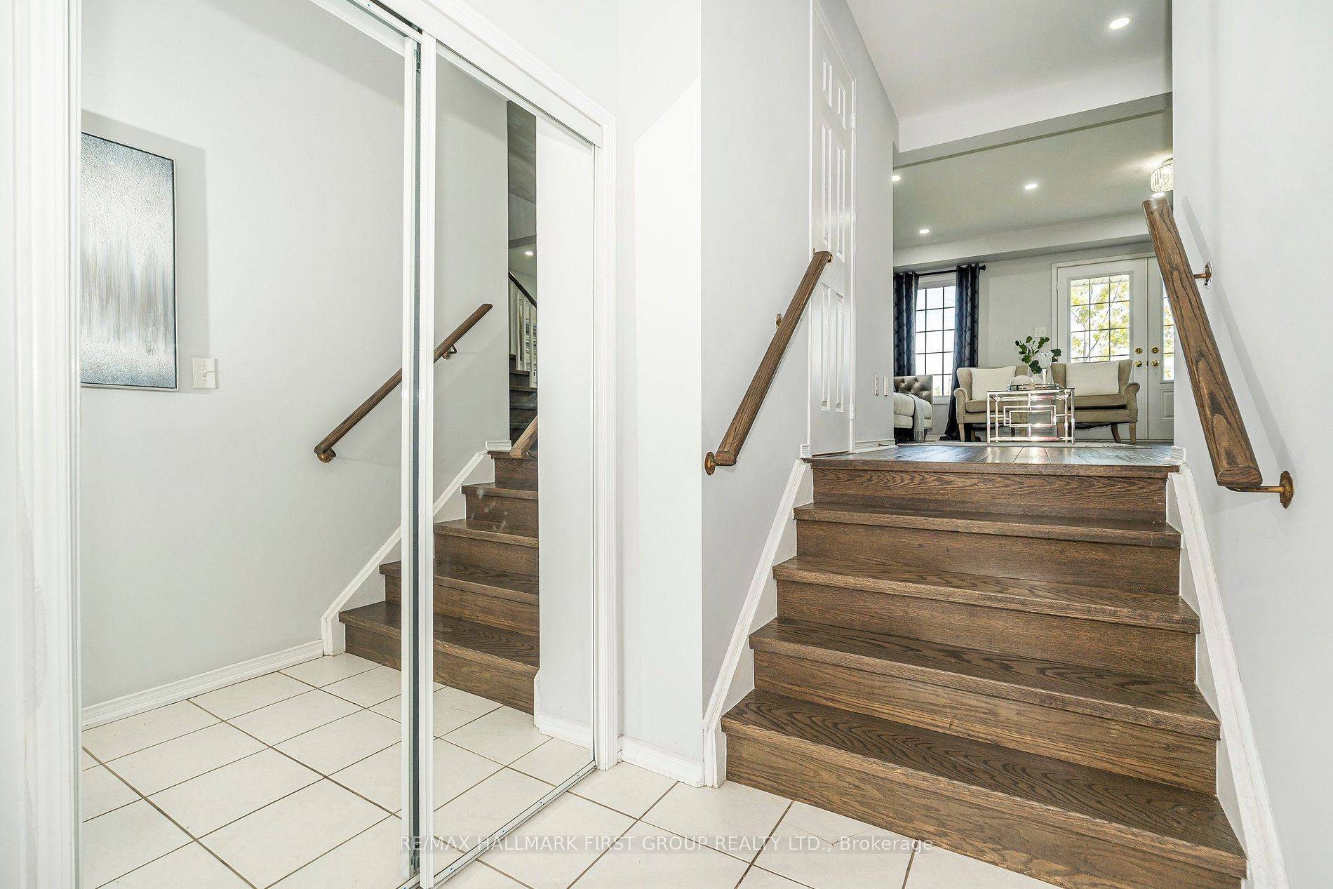 Ajax, ON L1T 4S1,527 Rossland RD E