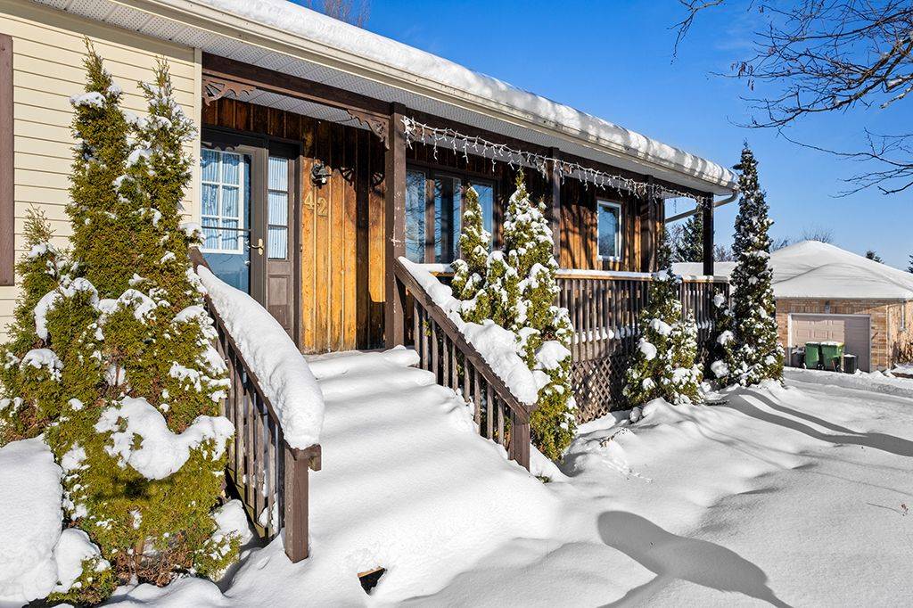 Grey Highlands, ON N0C 1H0,42 Lawler DR