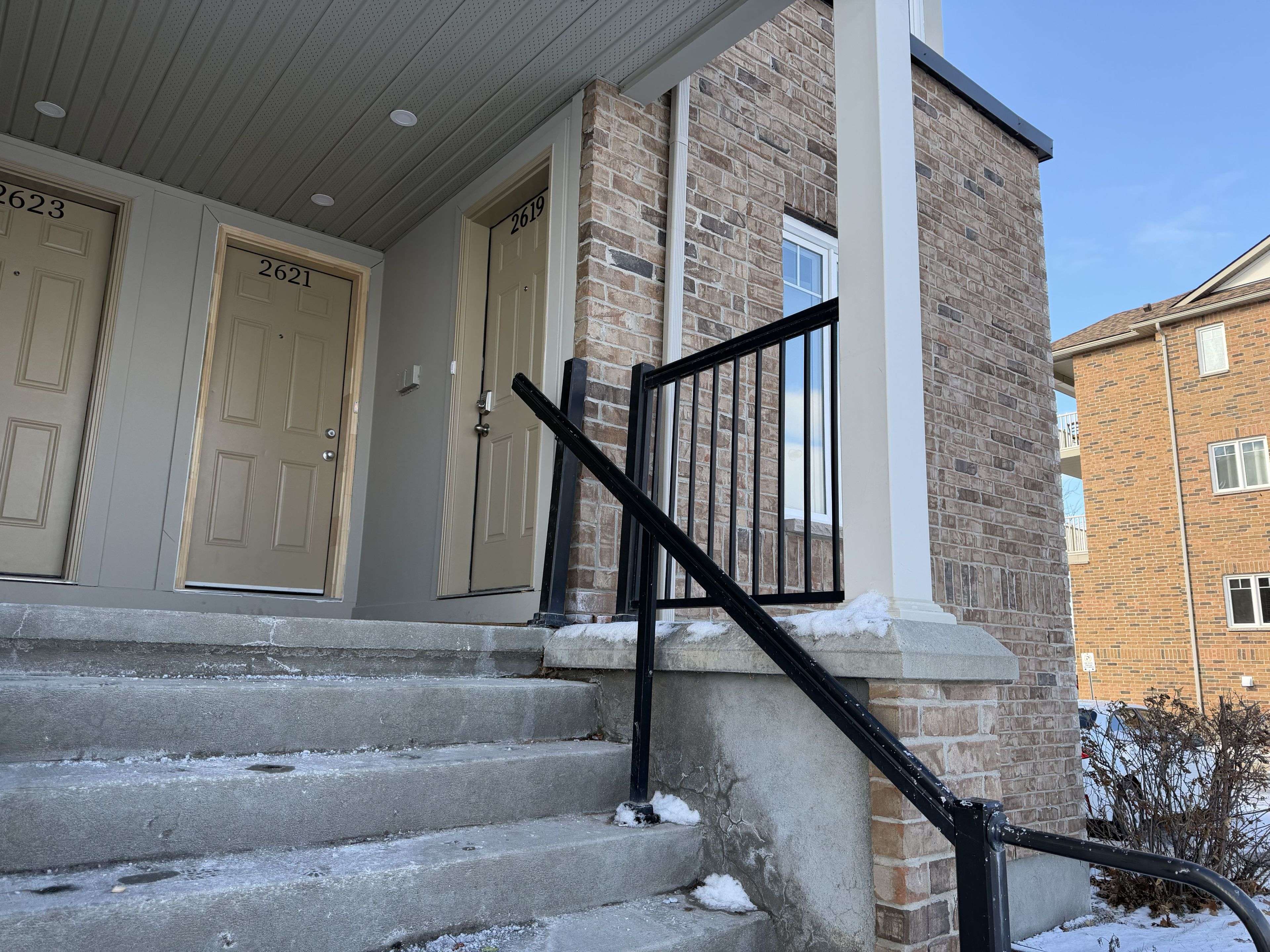 Barrhaven, ON K2J 0S6,2619 Longfields DR