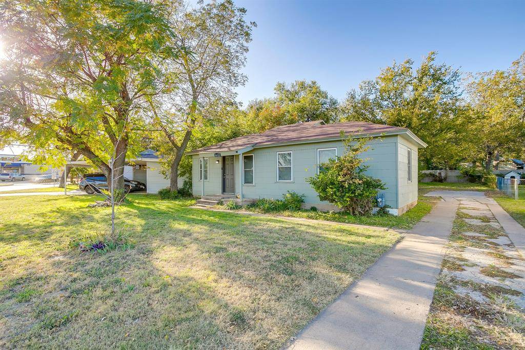 River Oaks, TX 76114,5032 Hartford Drive