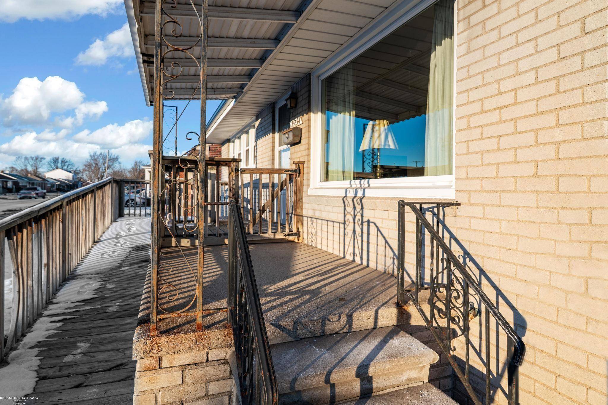 Roseville, MI 48066,25534 Normandy ST