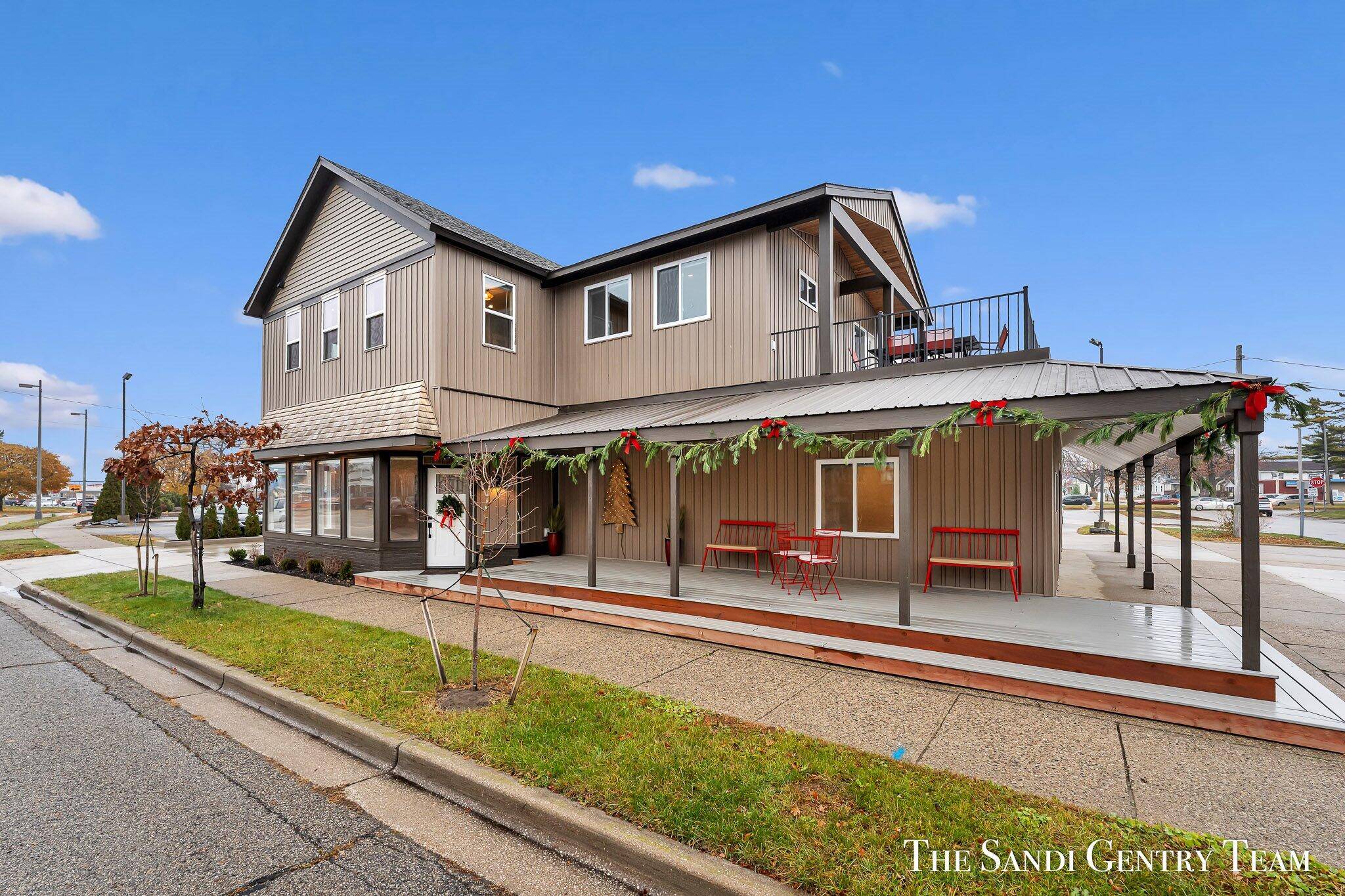 Grand Haven, MI 49417,300 N 7th ST #Unit 1- Main